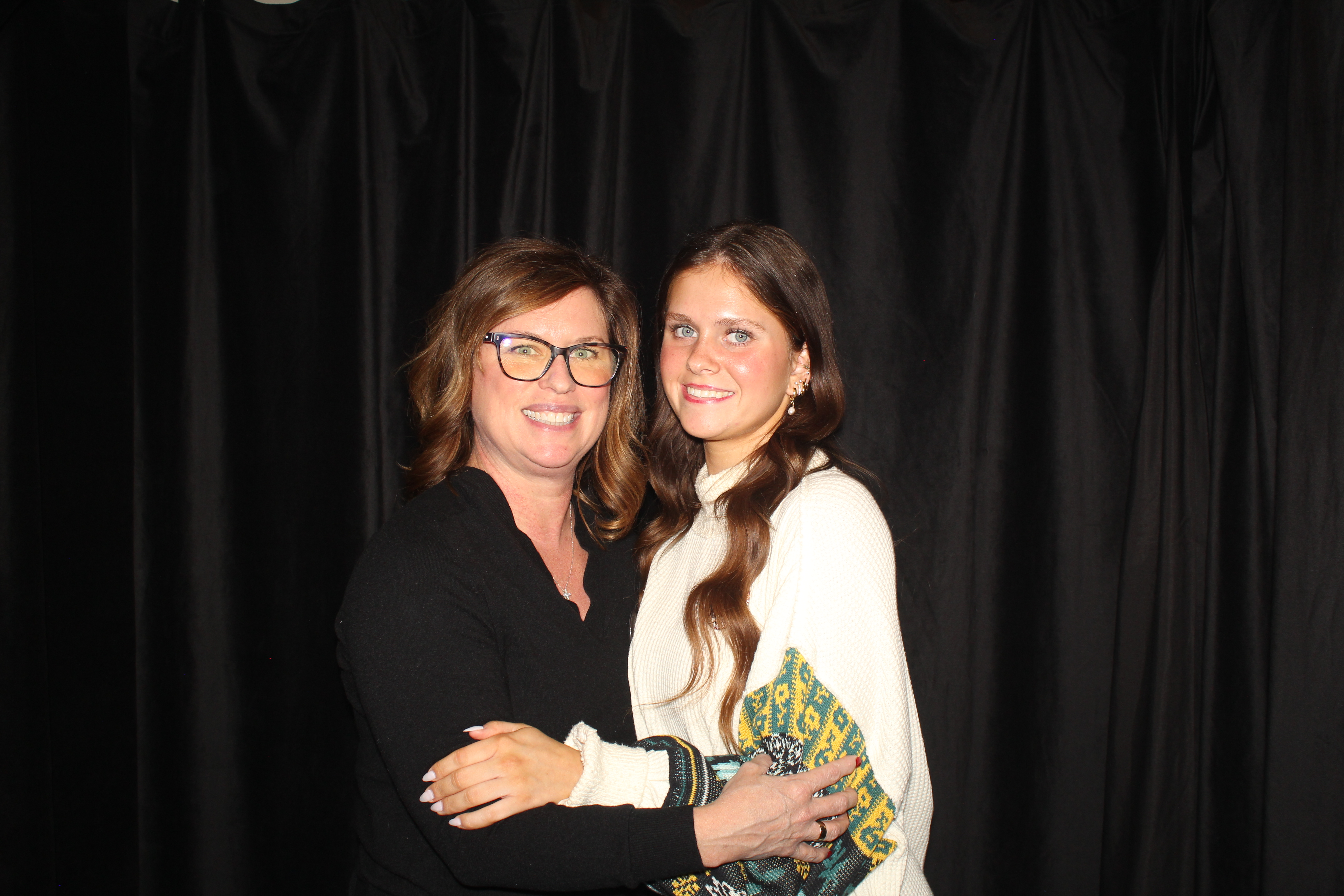 UC Zeta Tau Alpha Ladies' Day | View more photos from the event at gallery.photoboothcincy.com/u/PhotoBoothCincy/UC-Zeta-Tau-Alpha-Ladies-Day