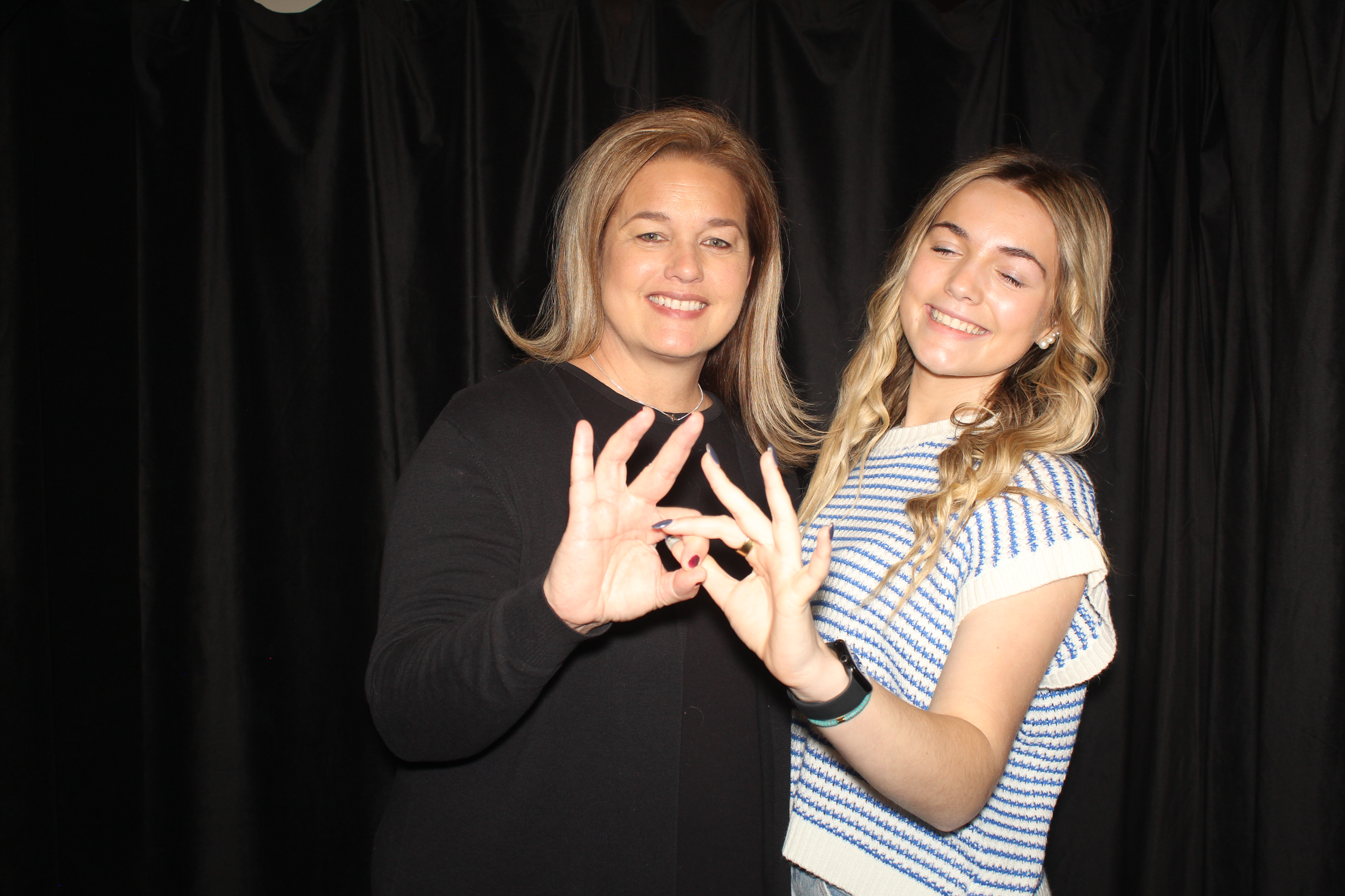 UC Zeta Tau Alpha Ladies' Day | View more photos from the event at gallery.photoboothcincy.com/u/PhotoBoothCincy/UC-Zeta-Tau-Alpha-Ladies-Day
