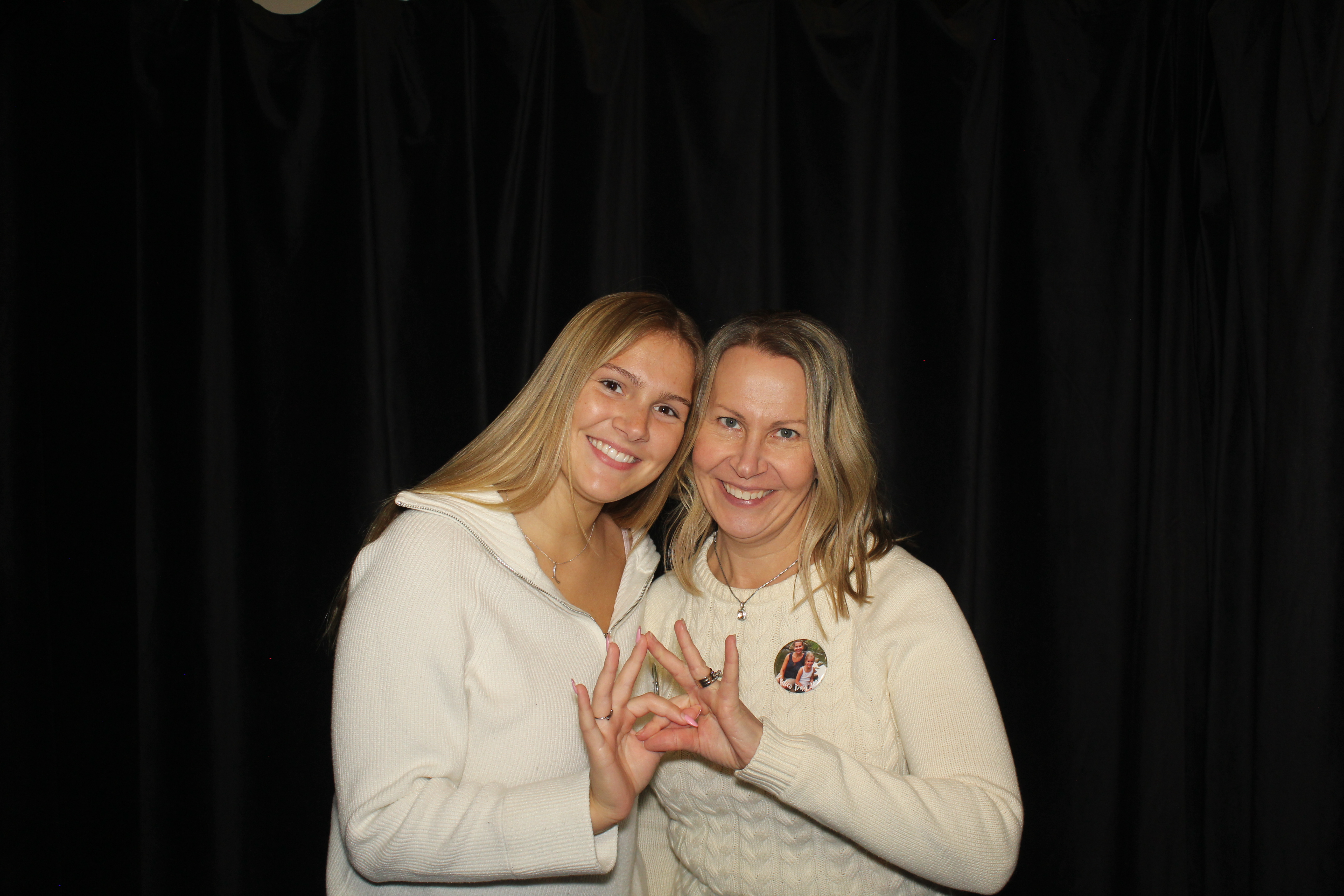 UC Zeta Tau Alpha Ladies' Day | View more photos from the event at gallery.photoboothcincy.com/u/PhotoBoothCincy/UC-Zeta-Tau-Alpha-Ladies-Day