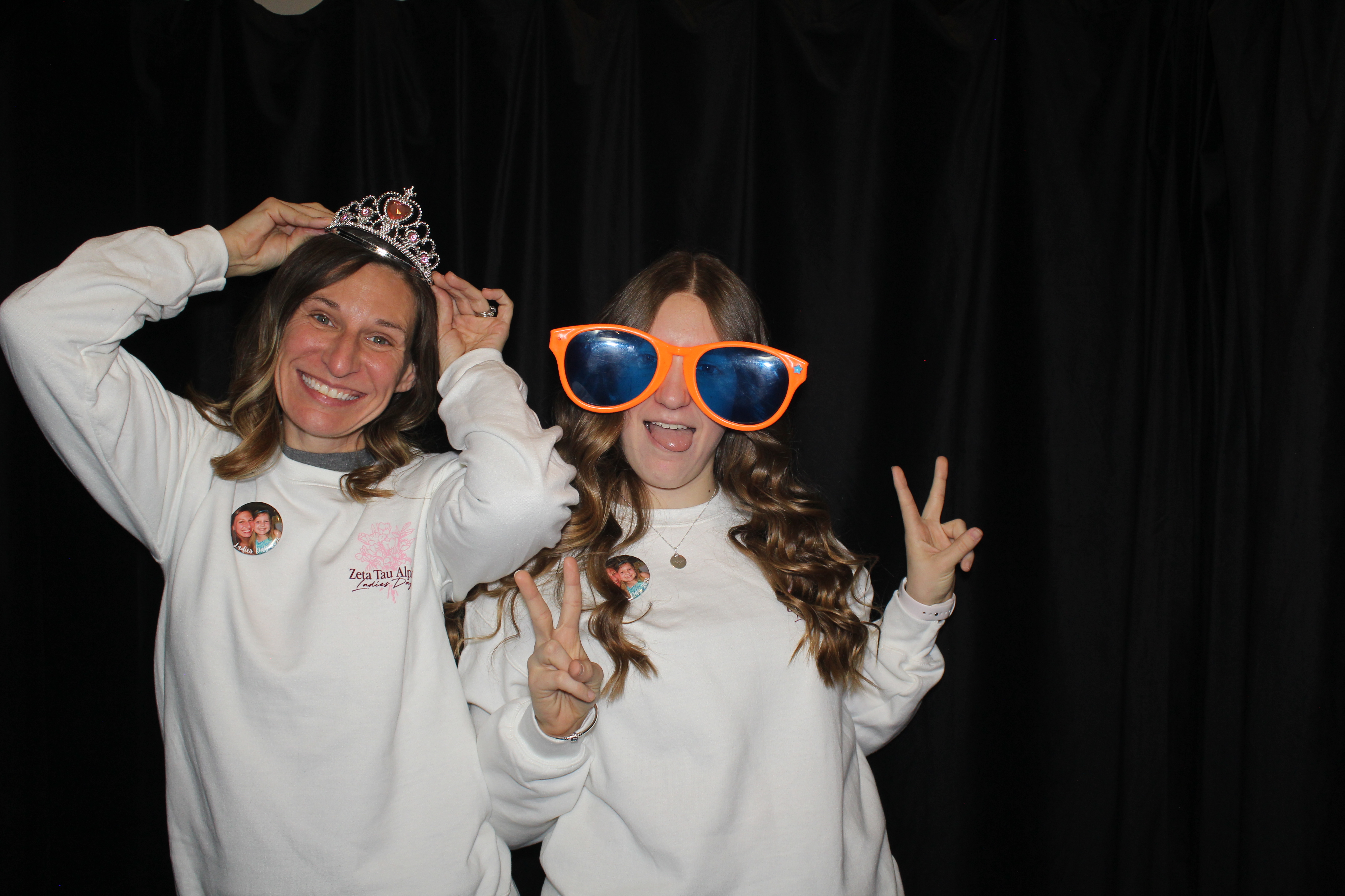 UC Zeta Tau Alpha Ladies' Day | View more photos from the event at gallery.photoboothcincy.com/u/PhotoBoothCincy/UC-Zeta-Tau-Alpha-Ladies-Day