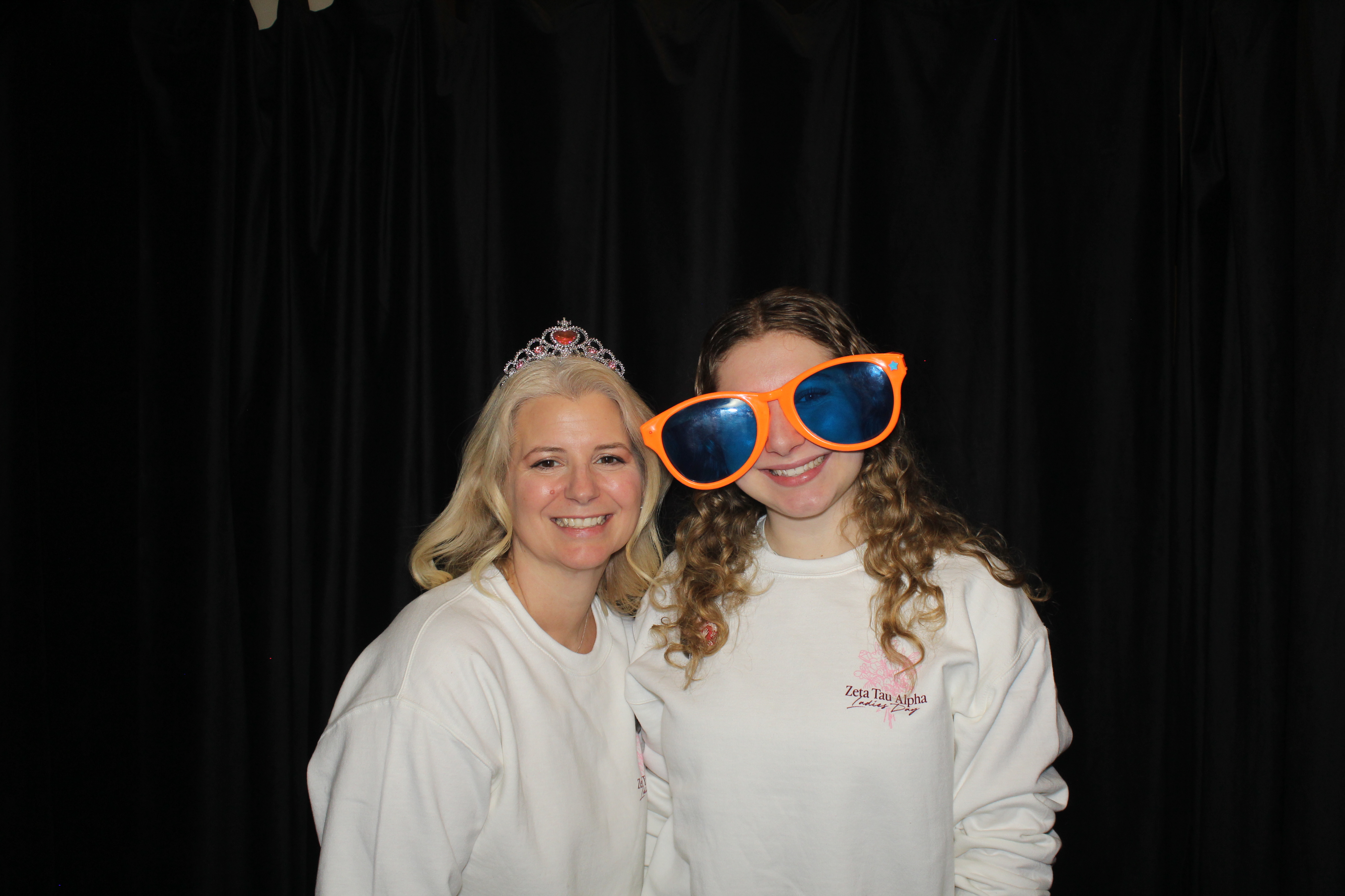 UC Zeta Tau Alpha Ladies' Day | View more photos from the event at gallery.photoboothcincy.com/u/PhotoBoothCincy/UC-Zeta-Tau-Alpha-Ladies-Day