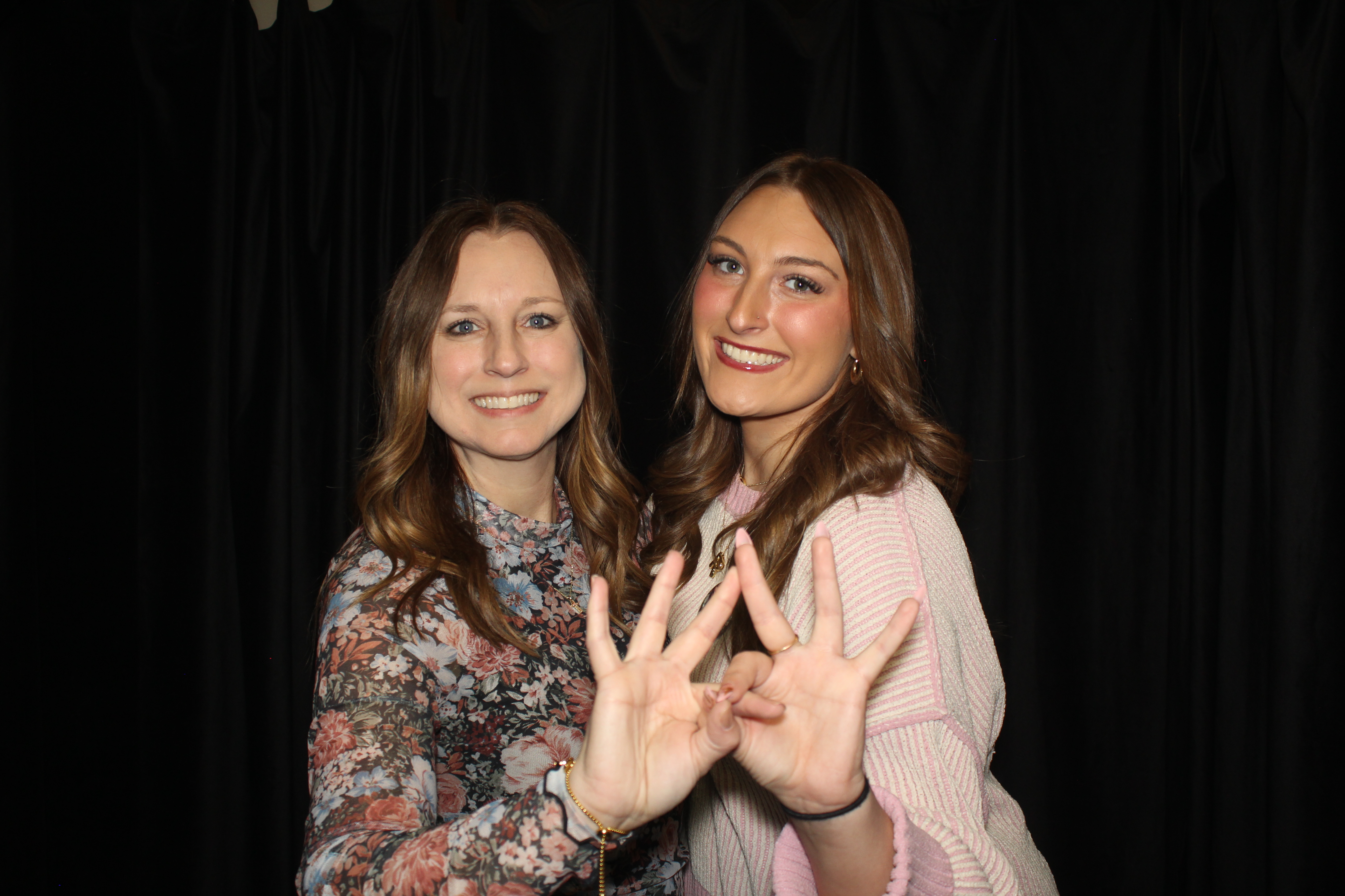 UC Zeta Tau Alpha Ladies' Day | View more photos from the event at gallery.photoboothcincy.com/u/PhotoBoothCincy/UC-Zeta-Tau-Alpha-Ladies-Day