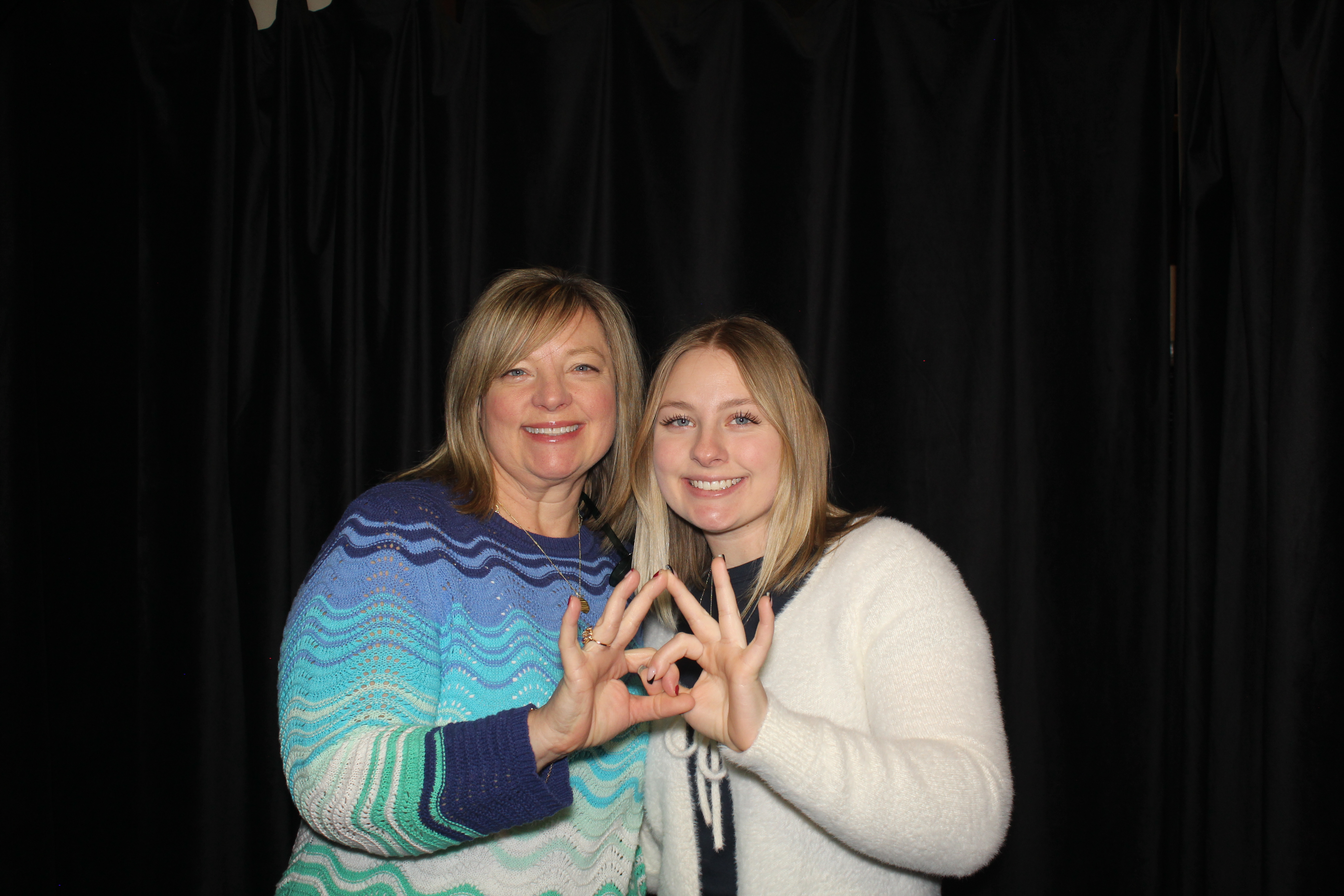 UC Zeta Tau Alpha Ladies' Day | View more photos from the event at gallery.photoboothcincy.com/u/PhotoBoothCincy/UC-Zeta-Tau-Alpha-Ladies-Day