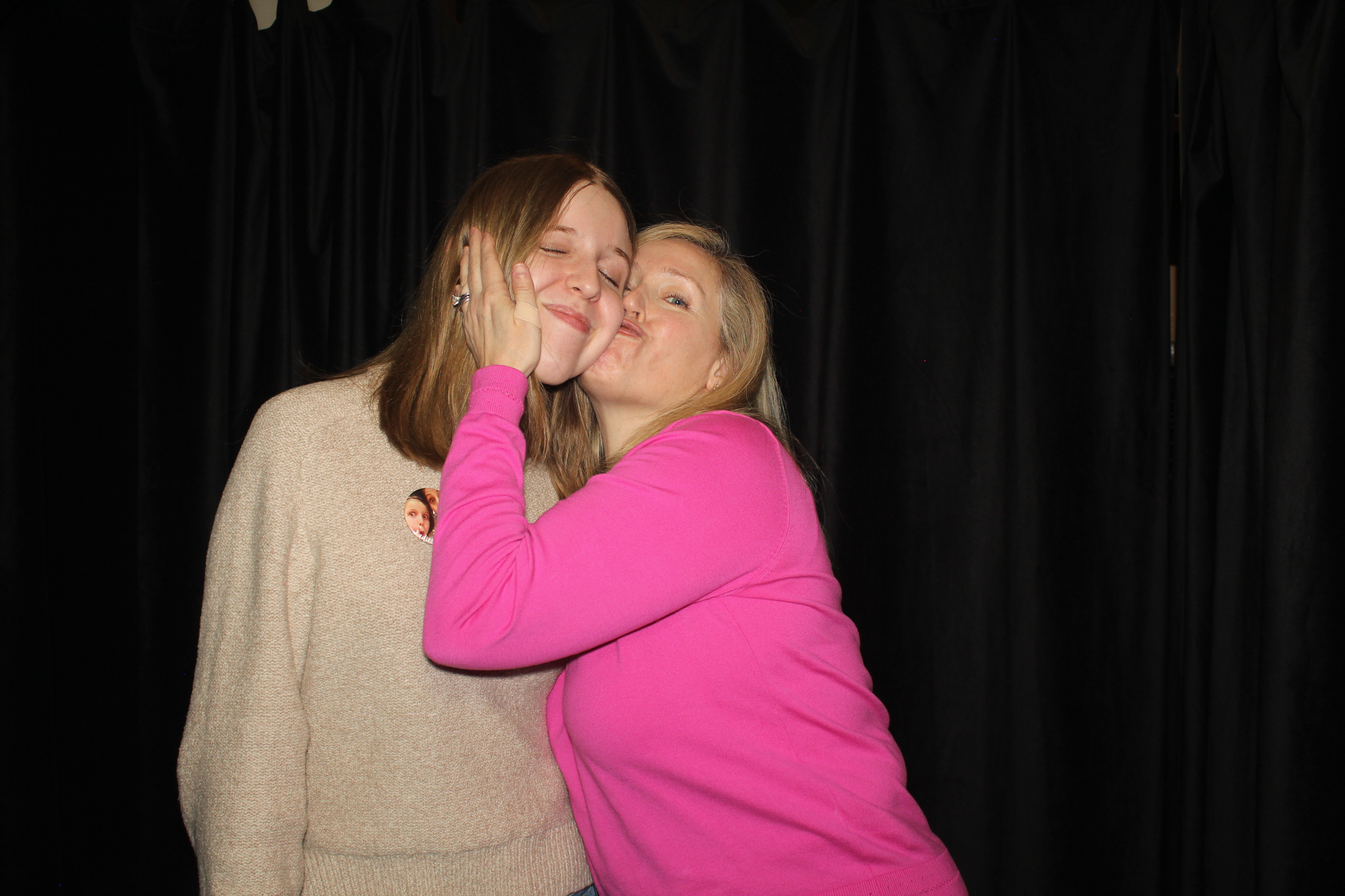 UC Zeta Tau Alpha Ladies' Day | View more photos from the event at gallery.photoboothcincy.com/u/PhotoBoothCincy/UC-Zeta-Tau-Alpha-Ladies-Day