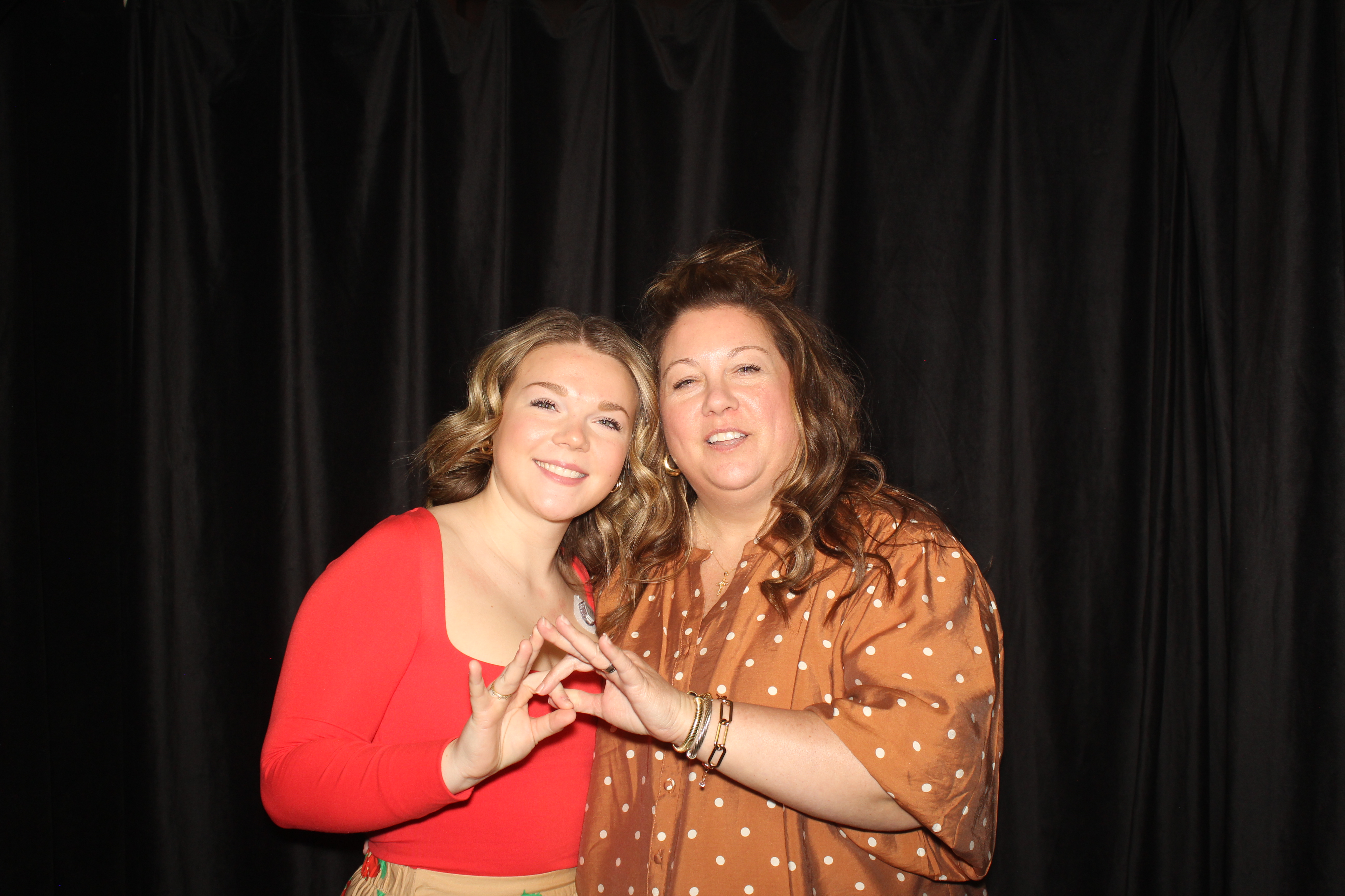 UC Zeta Tau Alpha Ladies' Day | View more photos from the event at gallery.photoboothcincy.com/u/PhotoBoothCincy/UC-Zeta-Tau-Alpha-Ladies-Day