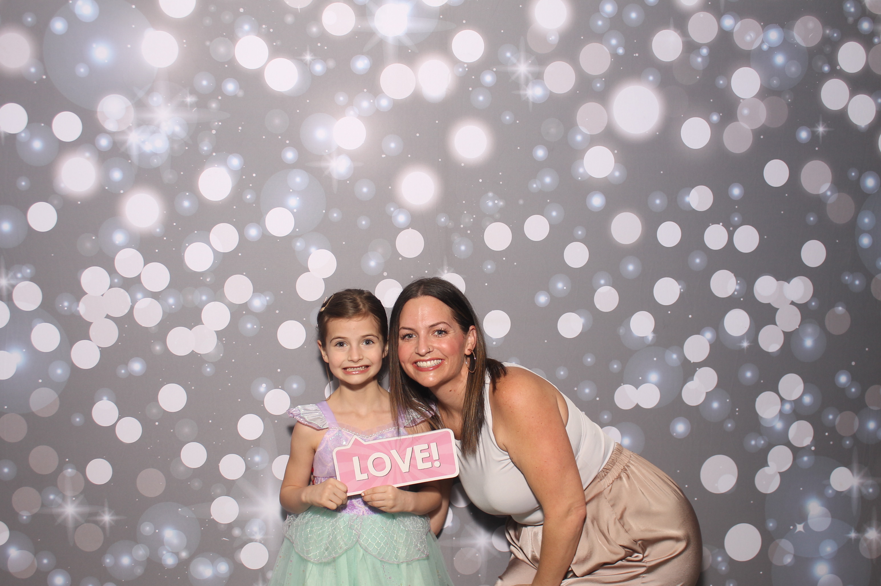 Under The Sea | View more photos from the event at gallery.photoboothcincy.com/u/PhotoBoothCincy/Under-The-Sea