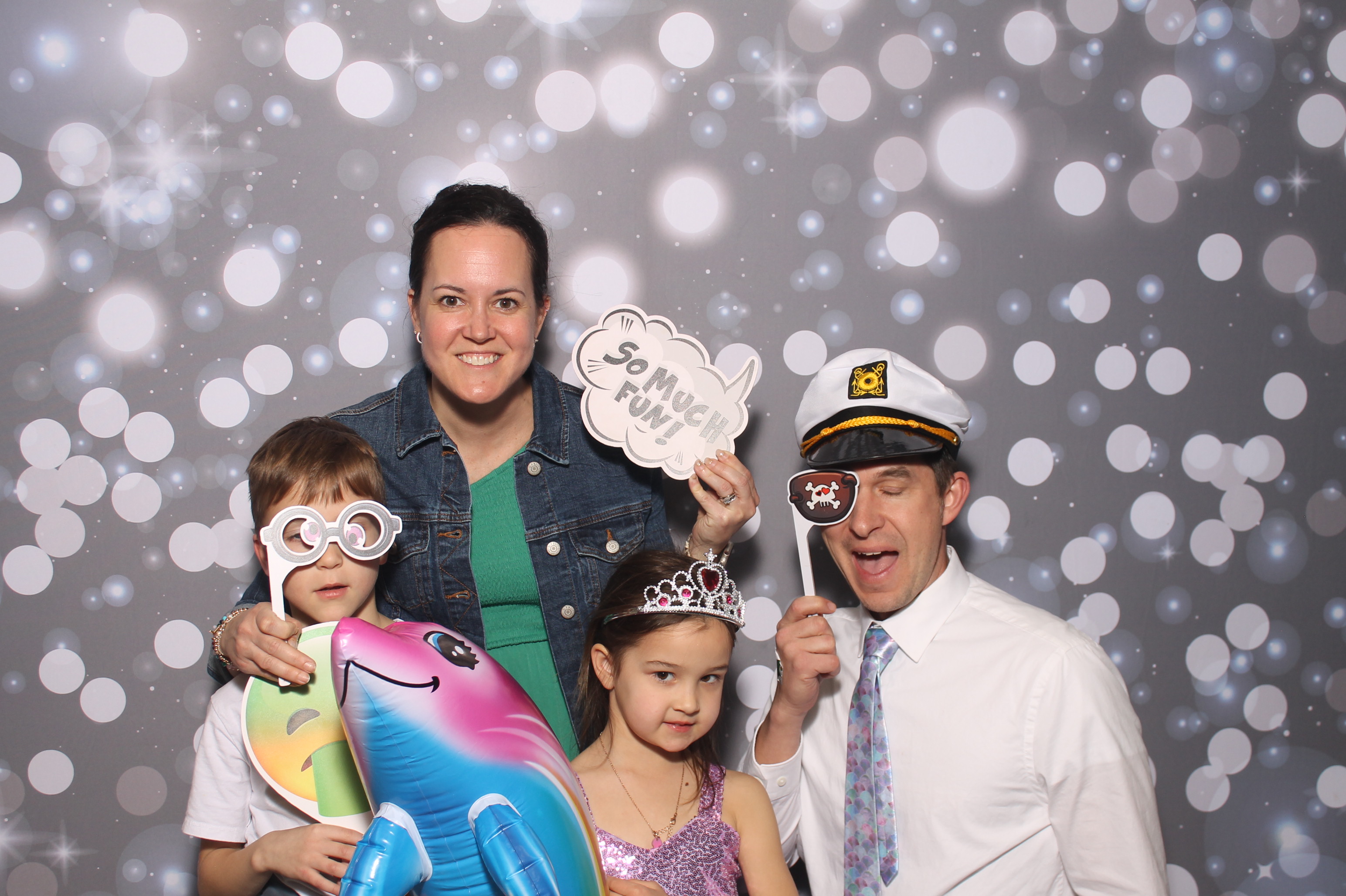 Under The Sea | View more photos from the event at gallery.photoboothcincy.com/u/PhotoBoothCincy/Under-The-Sea