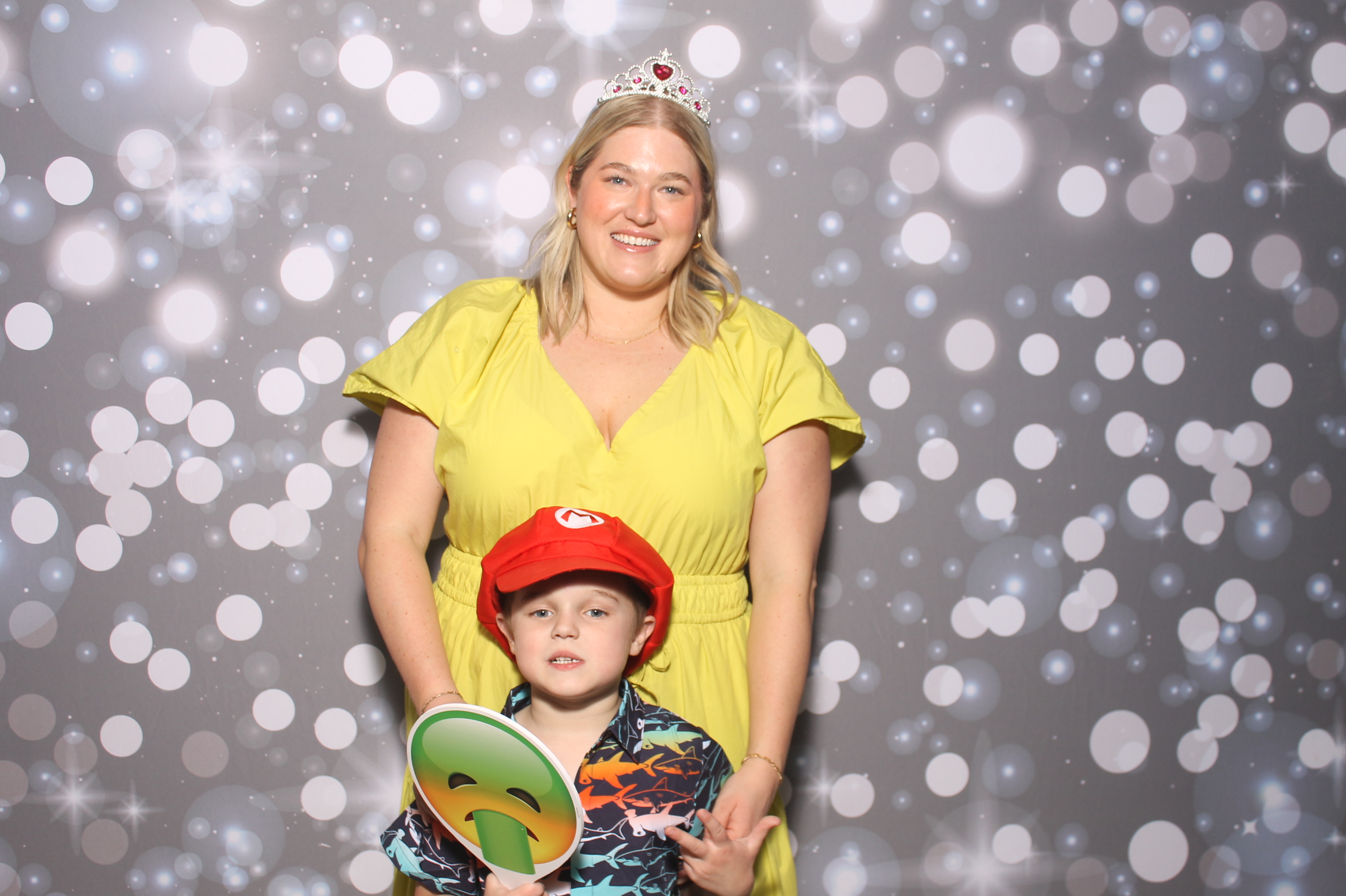 Under The Sea | View more photos from the event at gallery.photoboothcincy.com/u/PhotoBoothCincy/Under-The-Sea