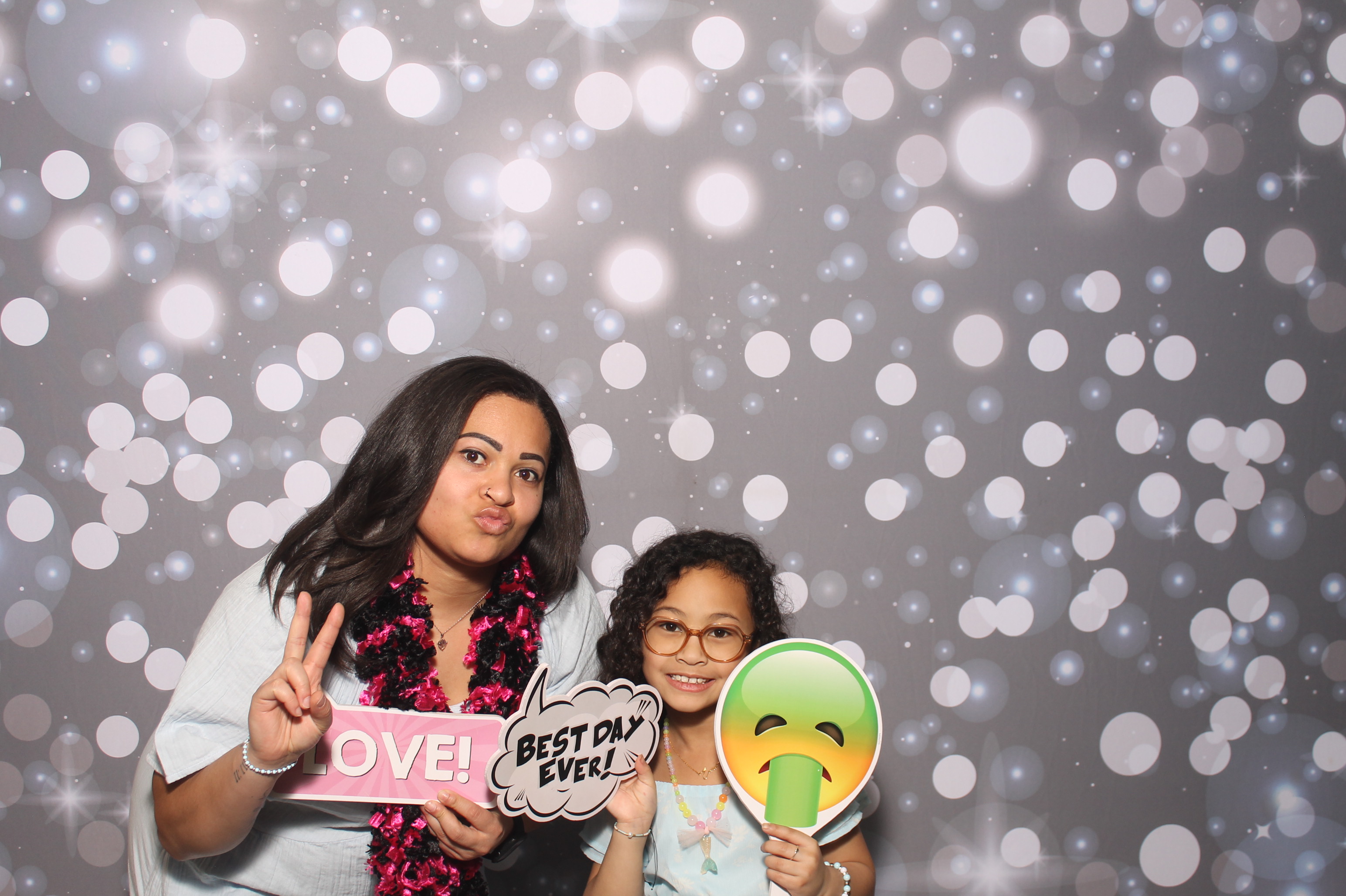 Under The Sea | View more photos from the event at gallery.photoboothcincy.com/u/PhotoBoothCincy/Under-The-Sea