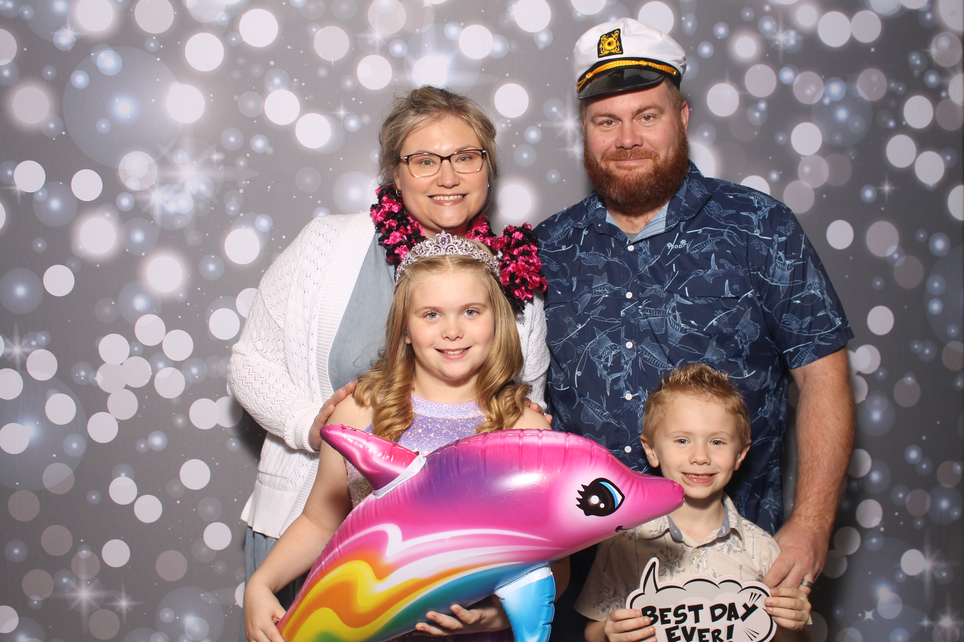 Under The Sea | View more photos from the event at gallery.photoboothcincy.com/u/PhotoBoothCincy/Under-The-Sea