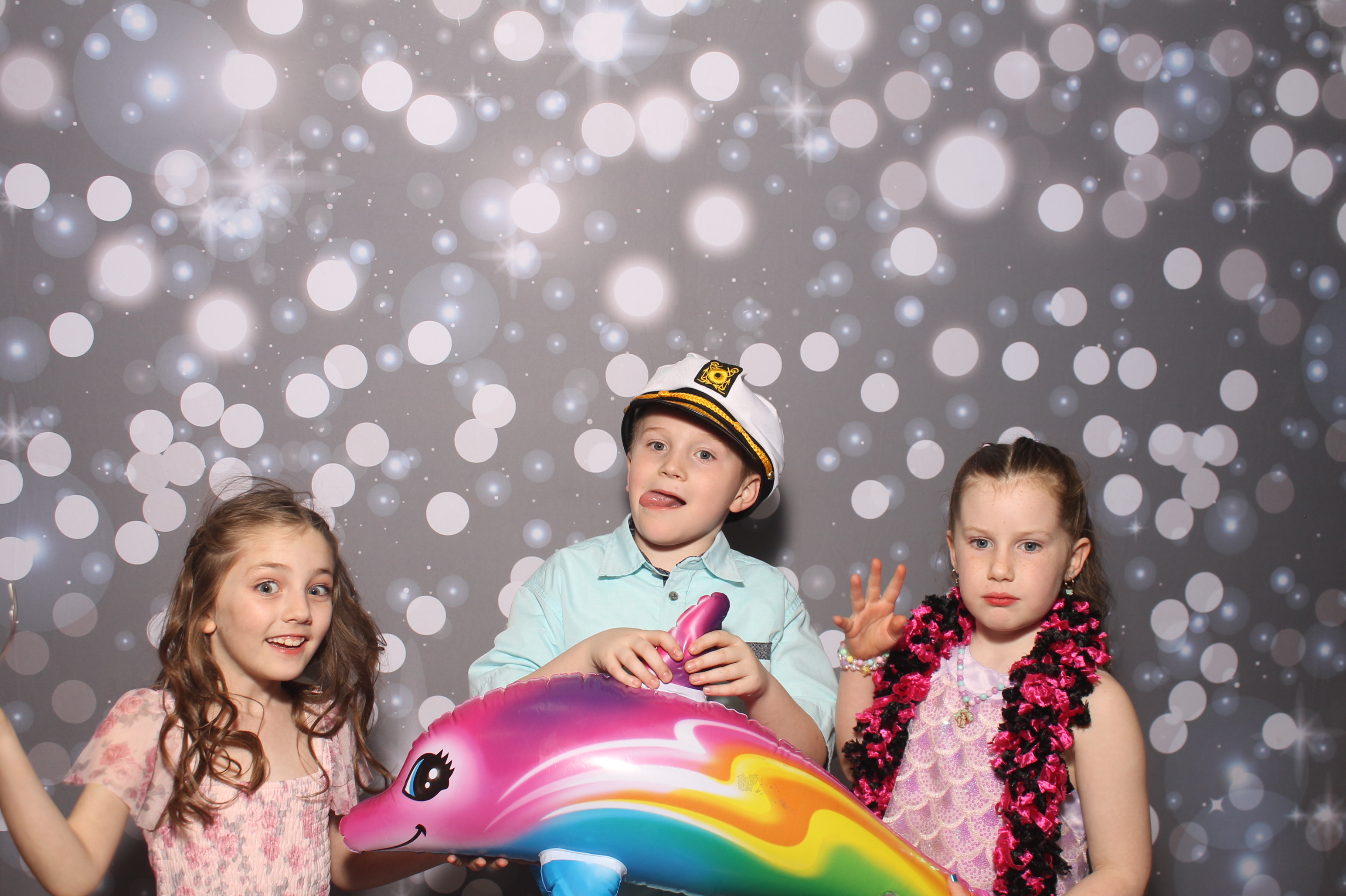 Under The Sea | View more photos from the event at gallery.photoboothcincy.com/u/PhotoBoothCincy/Under-The-Sea