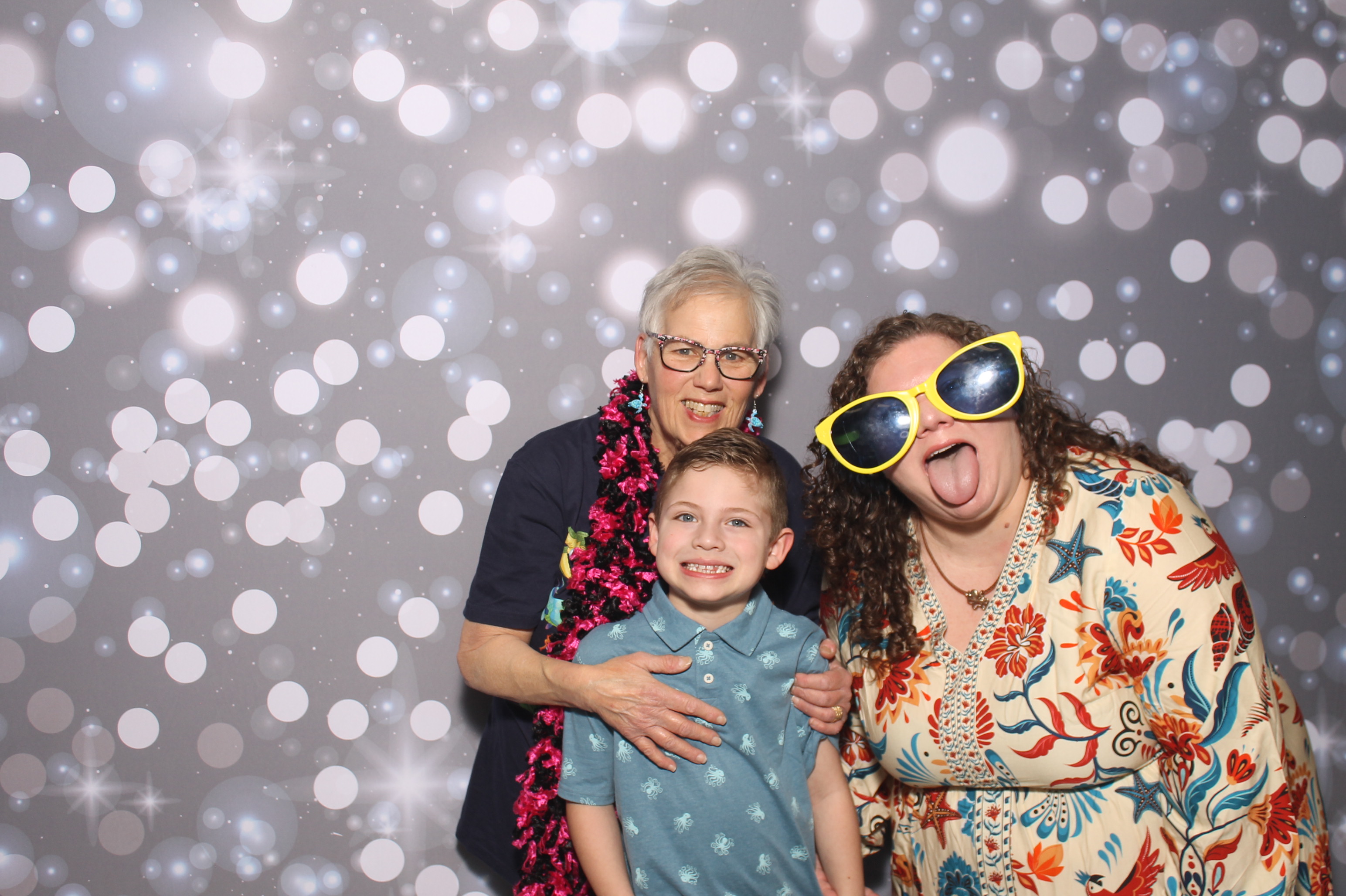 Under The Sea | View more photos from the event at gallery.photoboothcincy.com/u/PhotoBoothCincy/Under-The-Sea