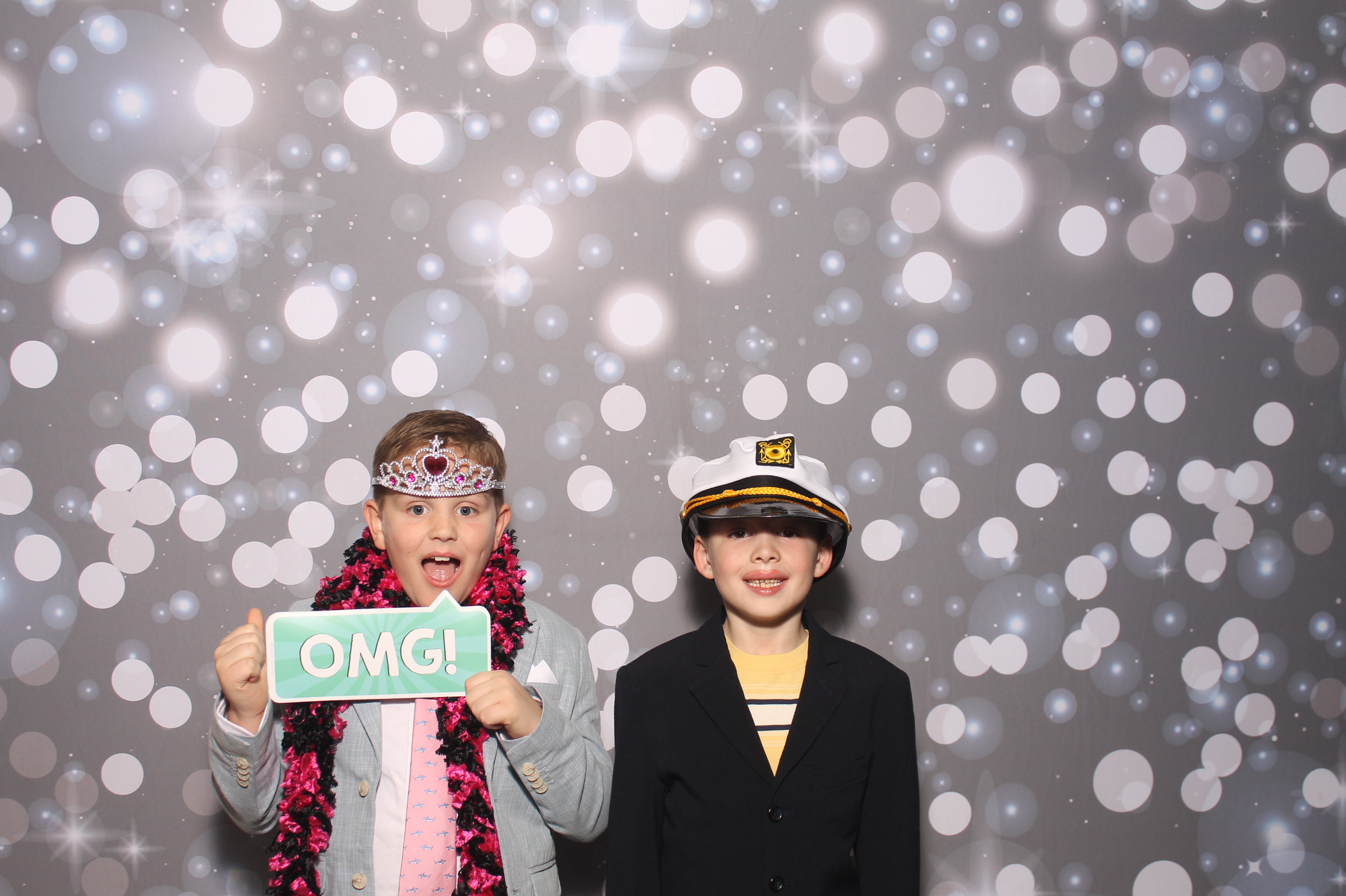 Under The Sea | View more photos from the event at gallery.photoboothcincy.com/u/PhotoBoothCincy/Under-The-Sea
