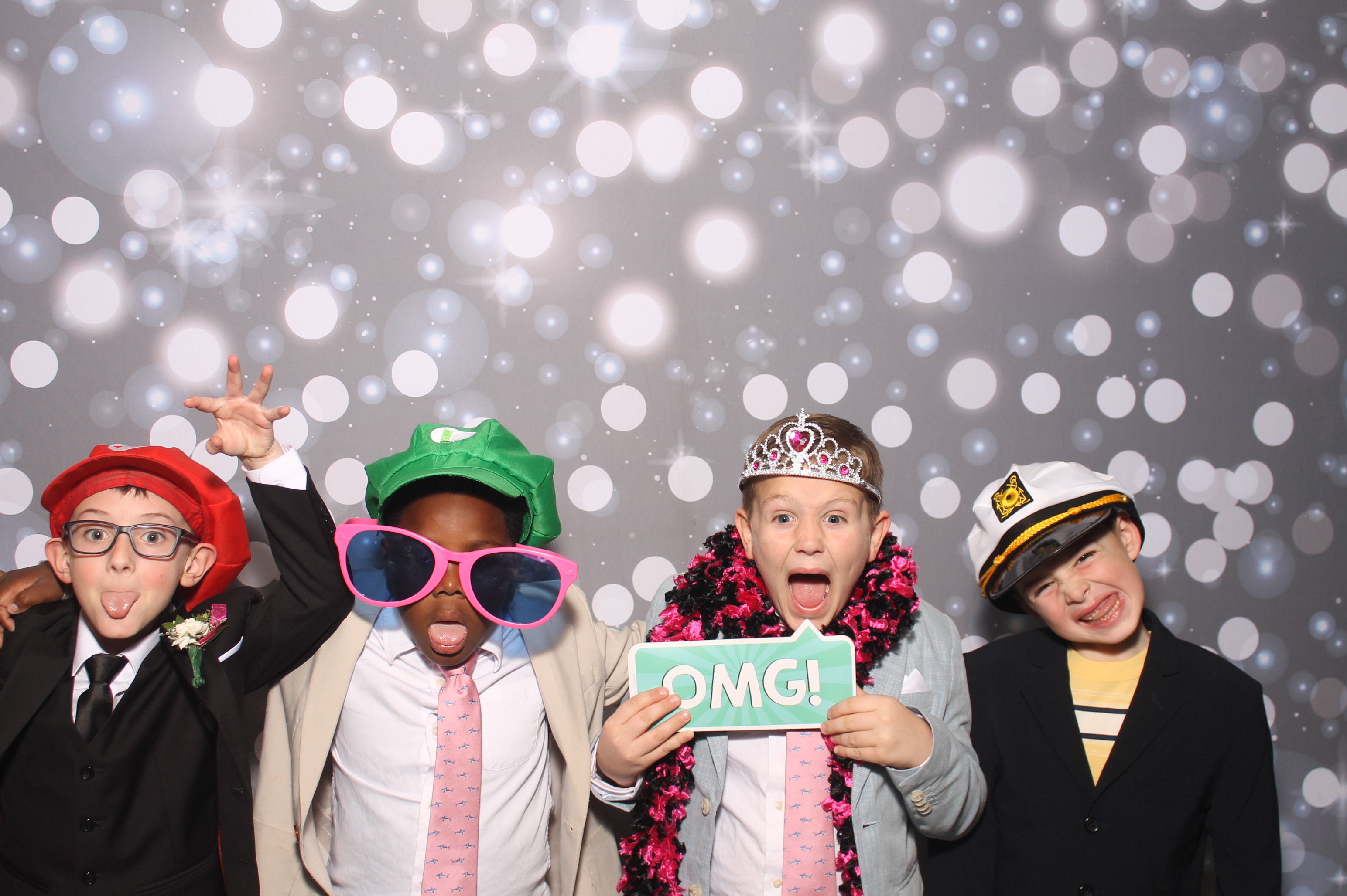 Under The Sea | View more photos from the event at gallery.photoboothcincy.com/u/PhotoBoothCincy/Under-The-Sea