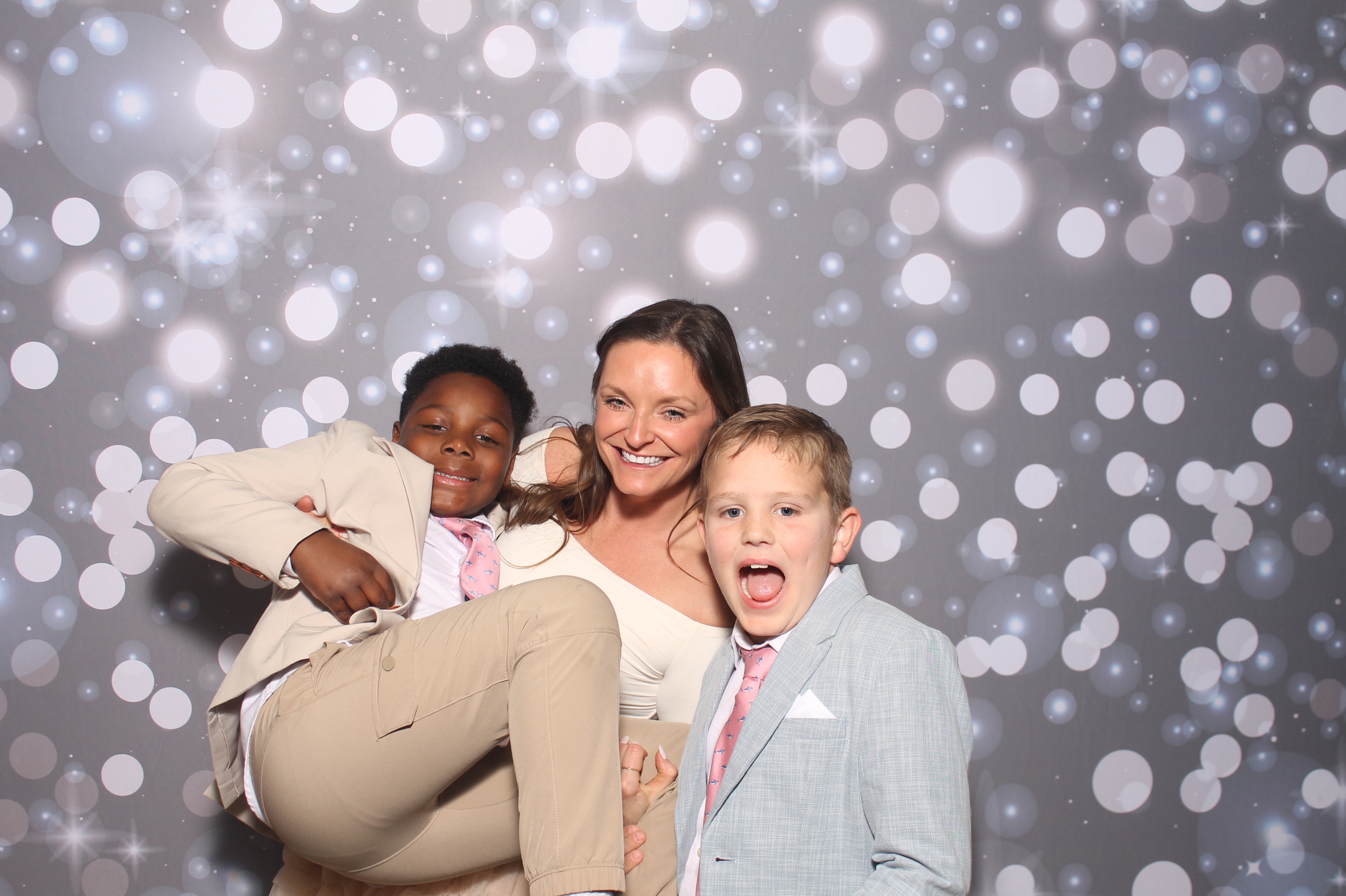 Under The Sea | View more photos from the event at gallery.photoboothcincy.com/u/PhotoBoothCincy/Under-The-Sea