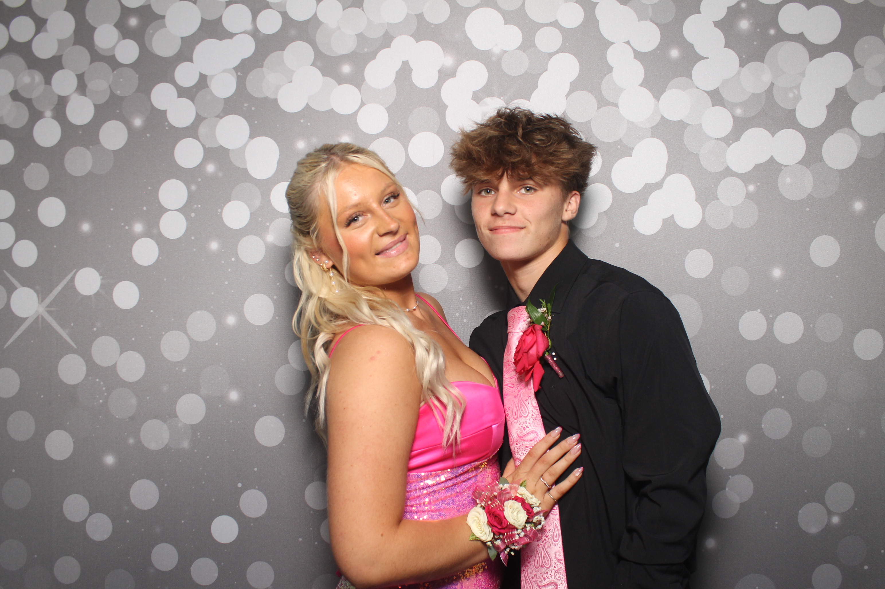 VVHS Homecoming 2026 | View more photos from the event at gallery.photoboothcincy.com/u/PhotoBoothCincy/VVHS-Homecoming-2026