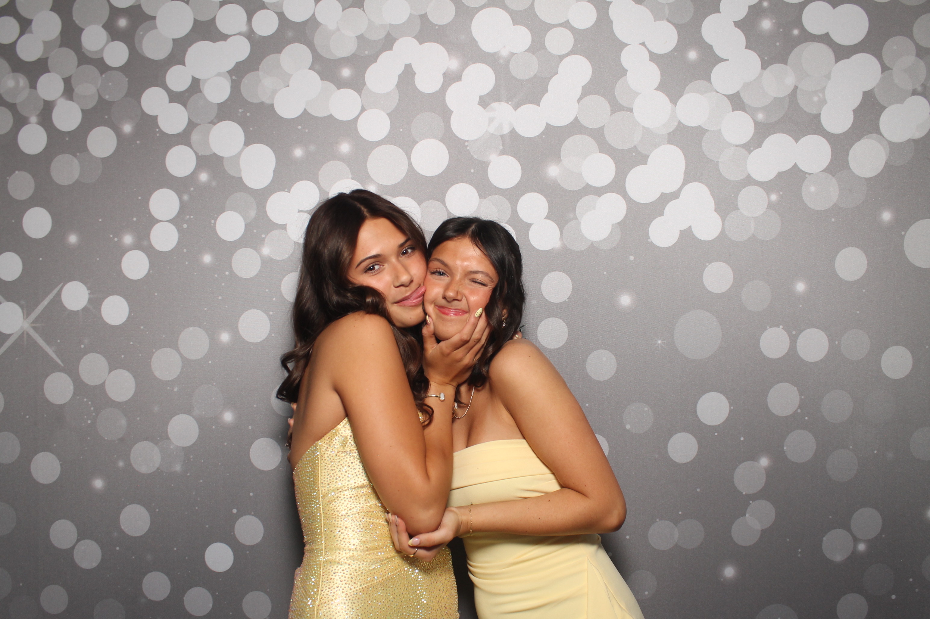 VVHS Homecoming 2026 | View more photos from the event at gallery.photoboothcincy.com/u/PhotoBoothCincy/VVHS-Homecoming-2026