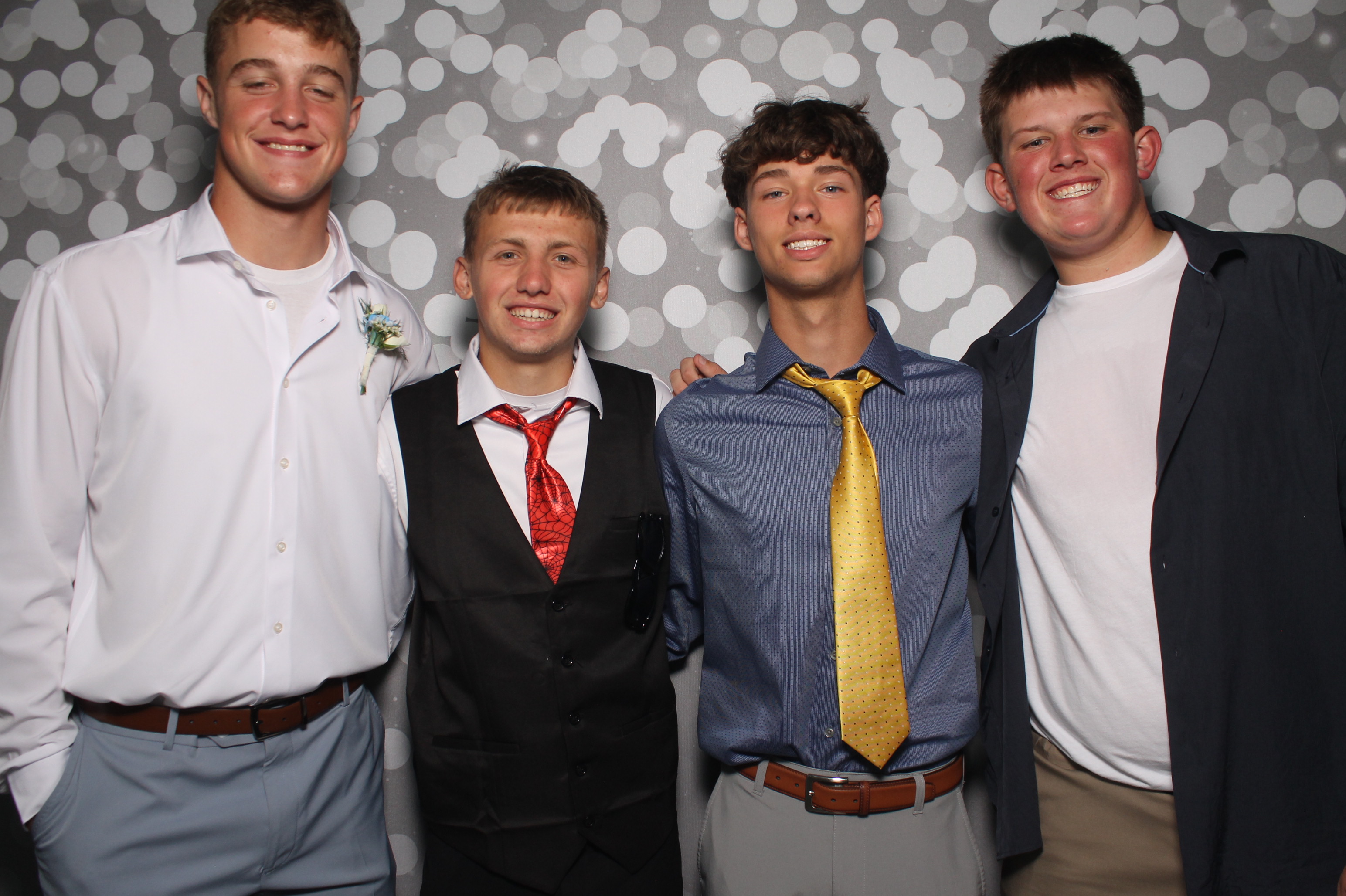 VVHS Homecoming 2026 | View more photos from the event at gallery.photoboothcincy.com/u/PhotoBoothCincy/VVHS-Homecoming-2026