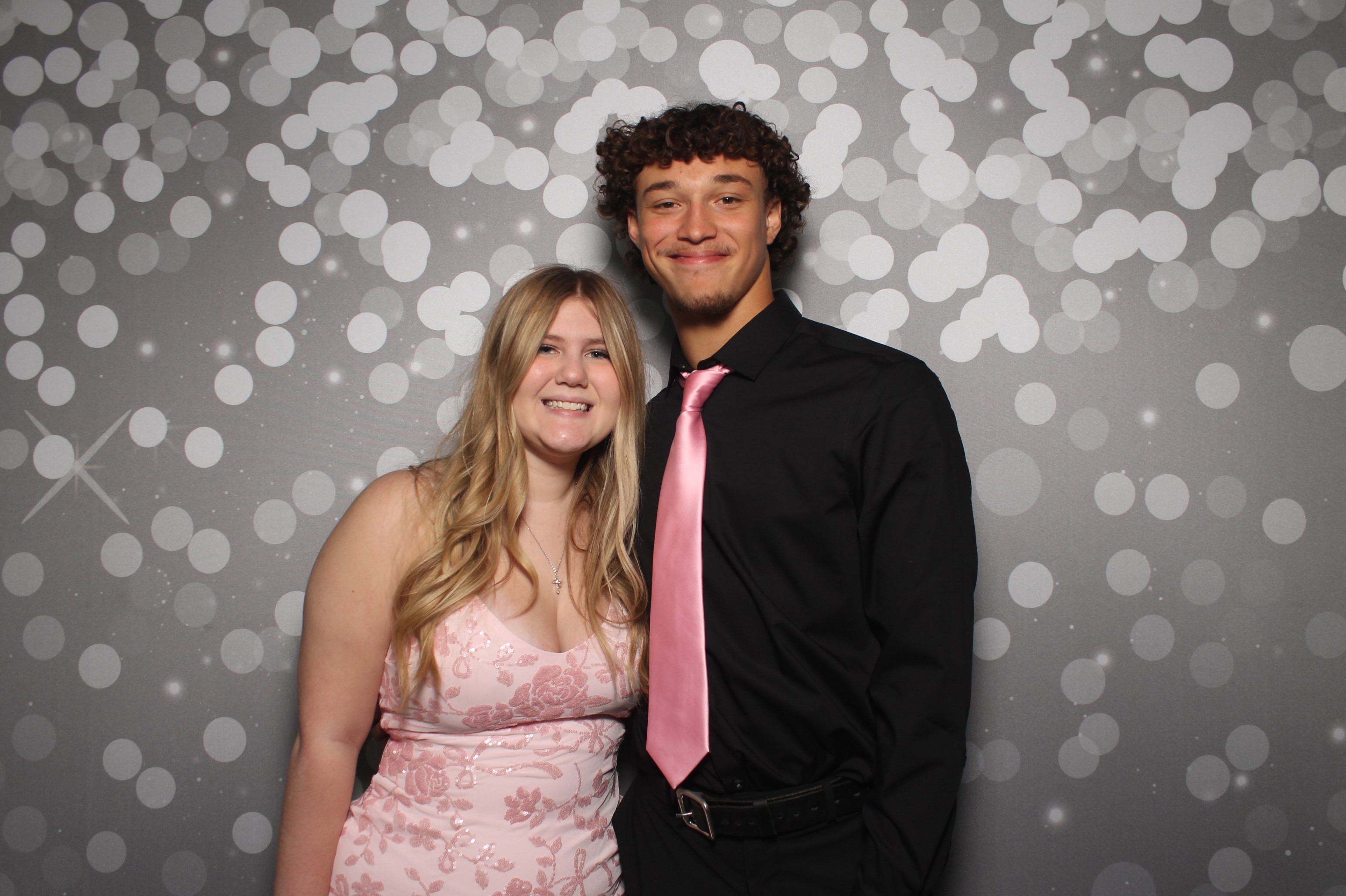 VVHS Homecoming 2026 | View more photos from the event at gallery.photoboothcincy.com/u/PhotoBoothCincy/VVHS-Homecoming-2026