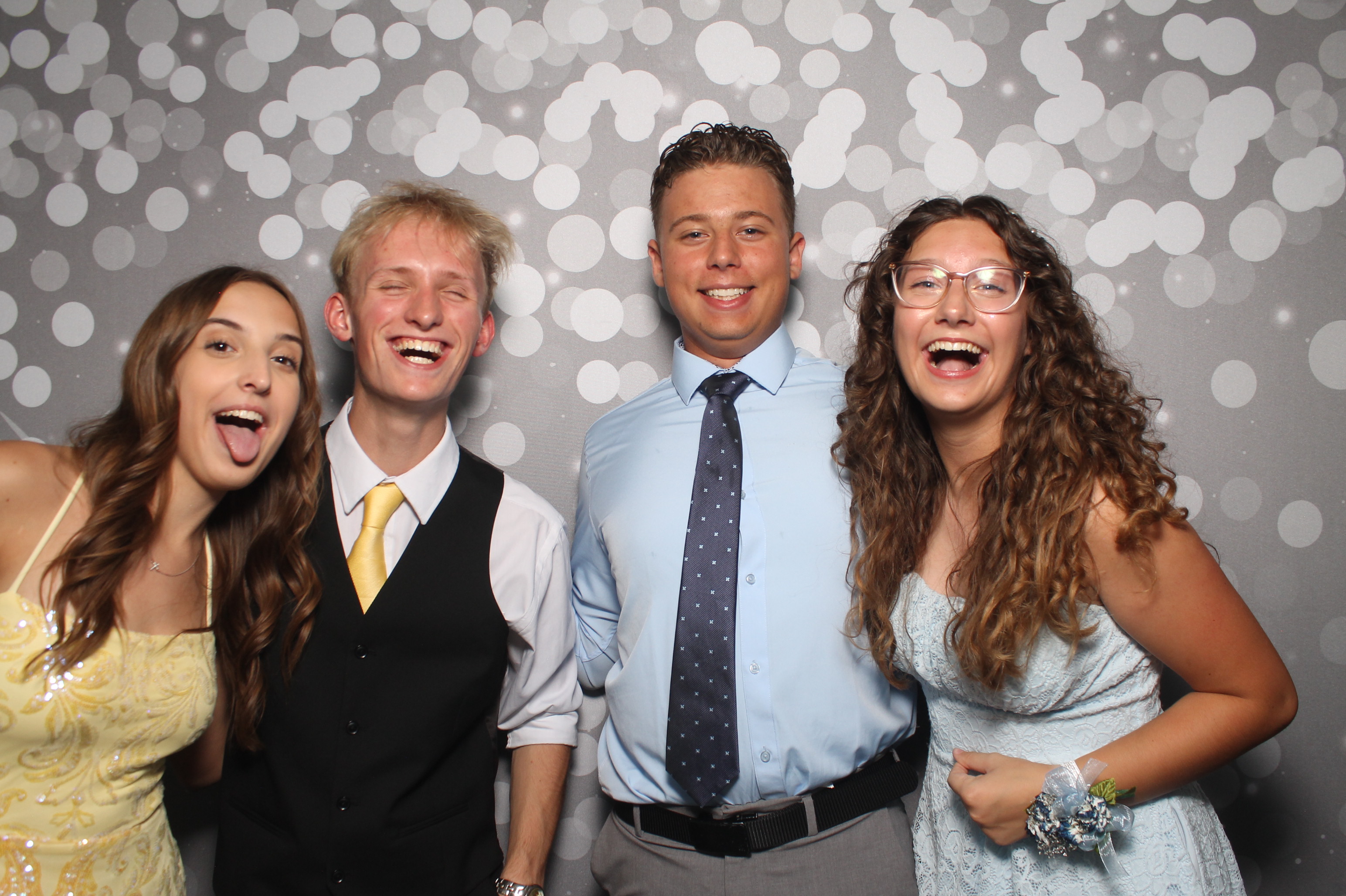 VVHS Homecoming 2026 | View more photos from the event at gallery.photoboothcincy.com/u/PhotoBoothCincy/VVHS-Homecoming-2026