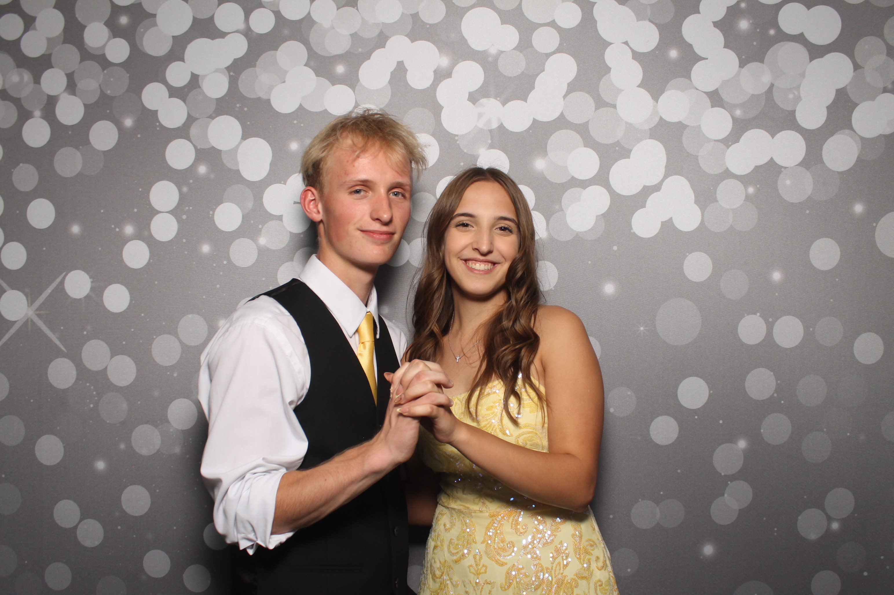 VVHS Homecoming 2026 | View more photos from the event at gallery.photoboothcincy.com/u/PhotoBoothCincy/VVHS-Homecoming-2026