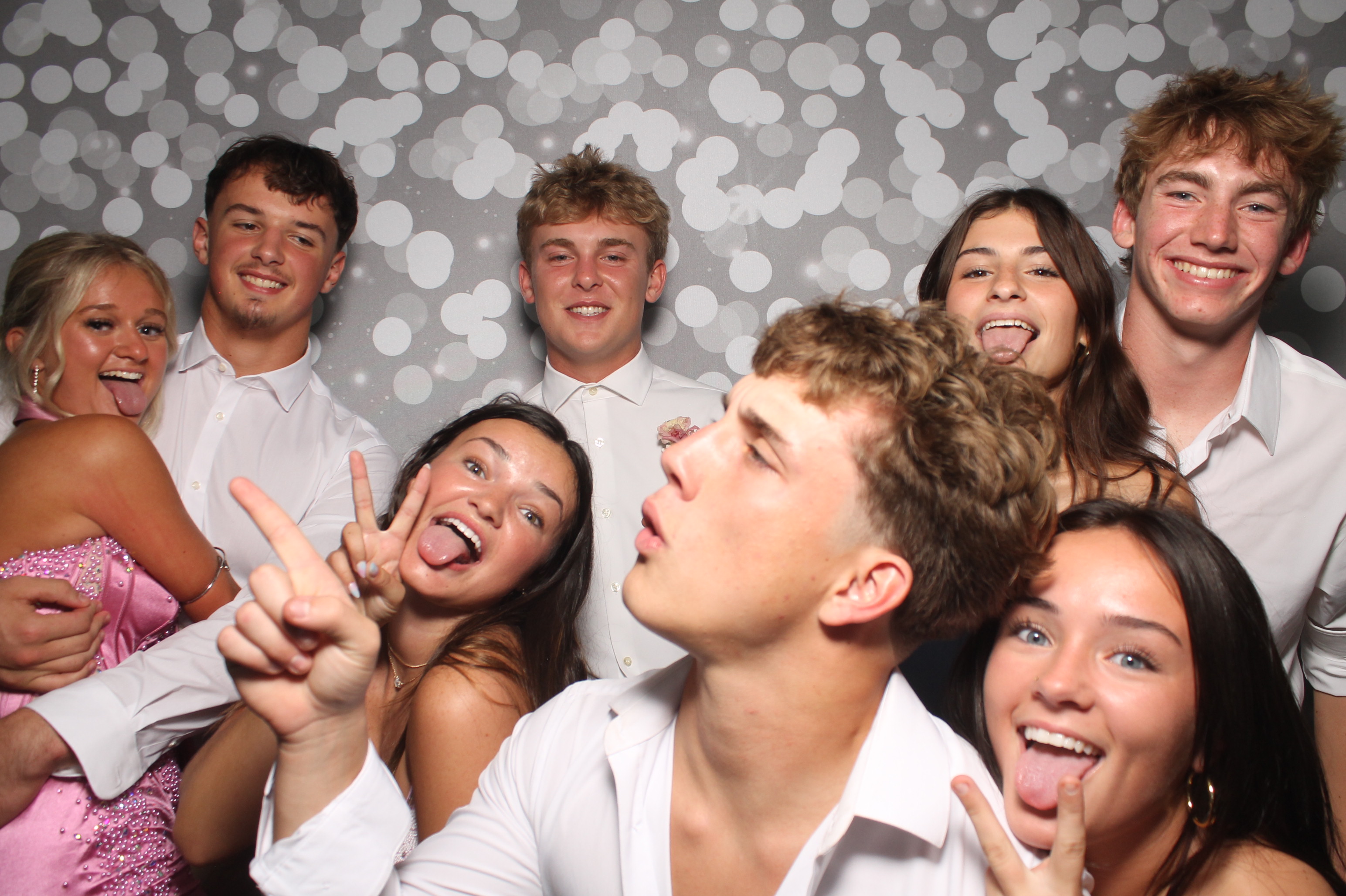 VVHS Homecoming 2026 | View more photos from the event at gallery.photoboothcincy.com/u/PhotoBoothCincy/VVHS-Homecoming-2026