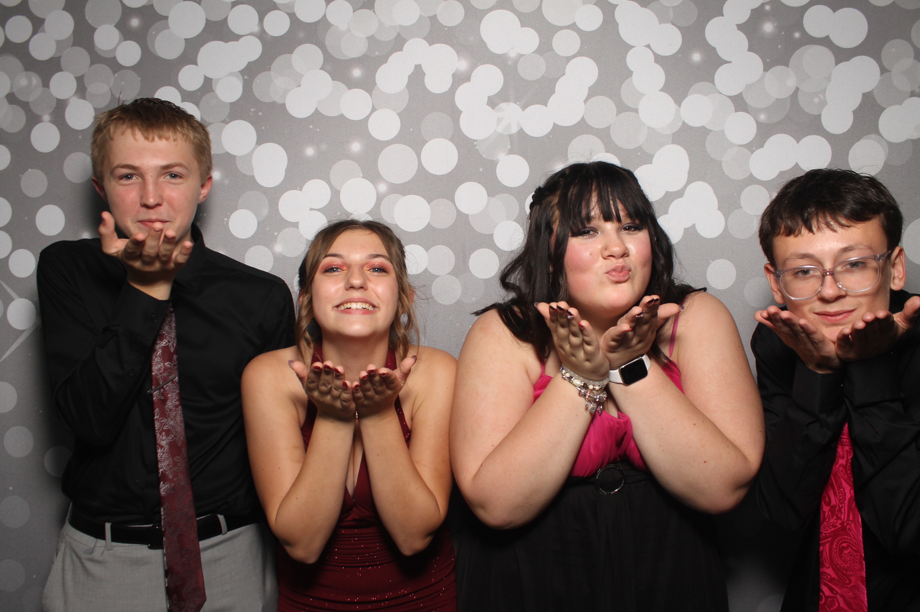 VVHS Homecoming 2026 | View more photos from the event at gallery.photoboothcincy.com/u/PhotoBoothCincy/VVHS-Homecoming-2026