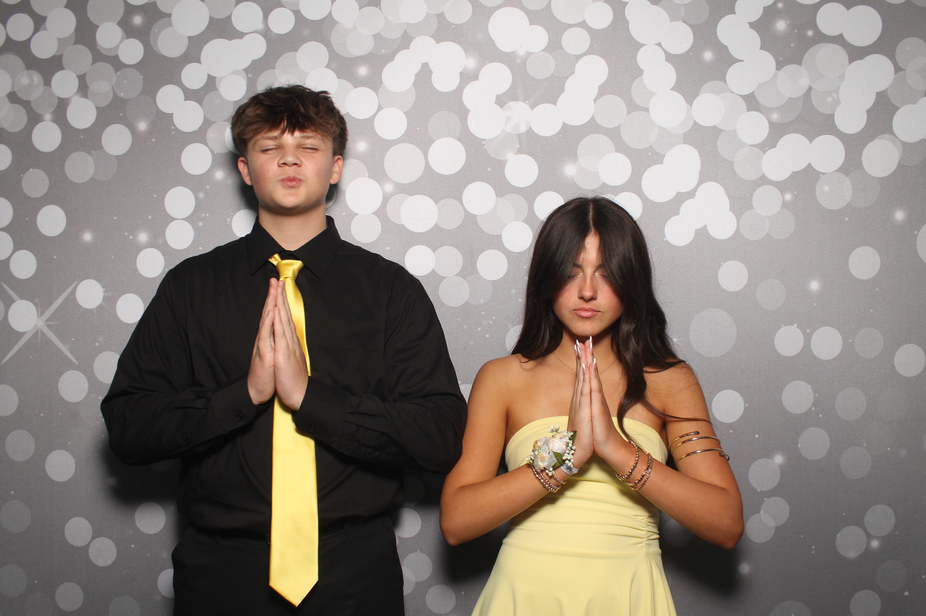 VVHS Homecoming 2026 | View more photos from the event at gallery.photoboothcincy.com/u/PhotoBoothCincy/VVHS-Homecoming-2026