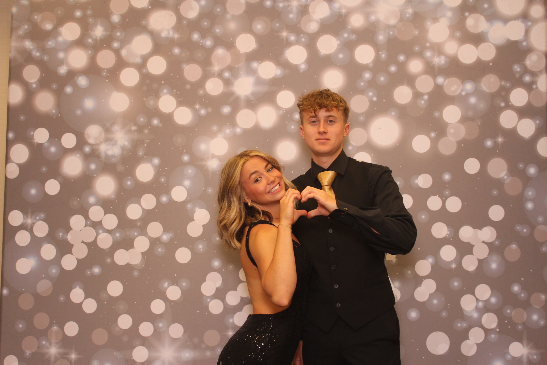 Valley View Prom | View more photos from the event at gallery.photoboothcincy.com/u/PhotoBoothCincy/Valley-View-Prom-0