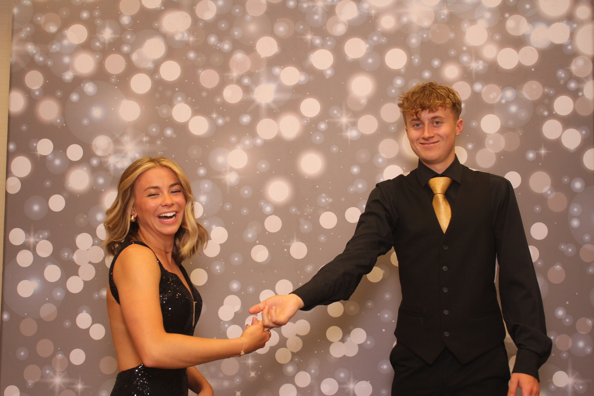 Valley View Prom | View more photos from the event at gallery.photoboothcincy.com/u/PhotoBoothCincy/Valley-View-Prom-0