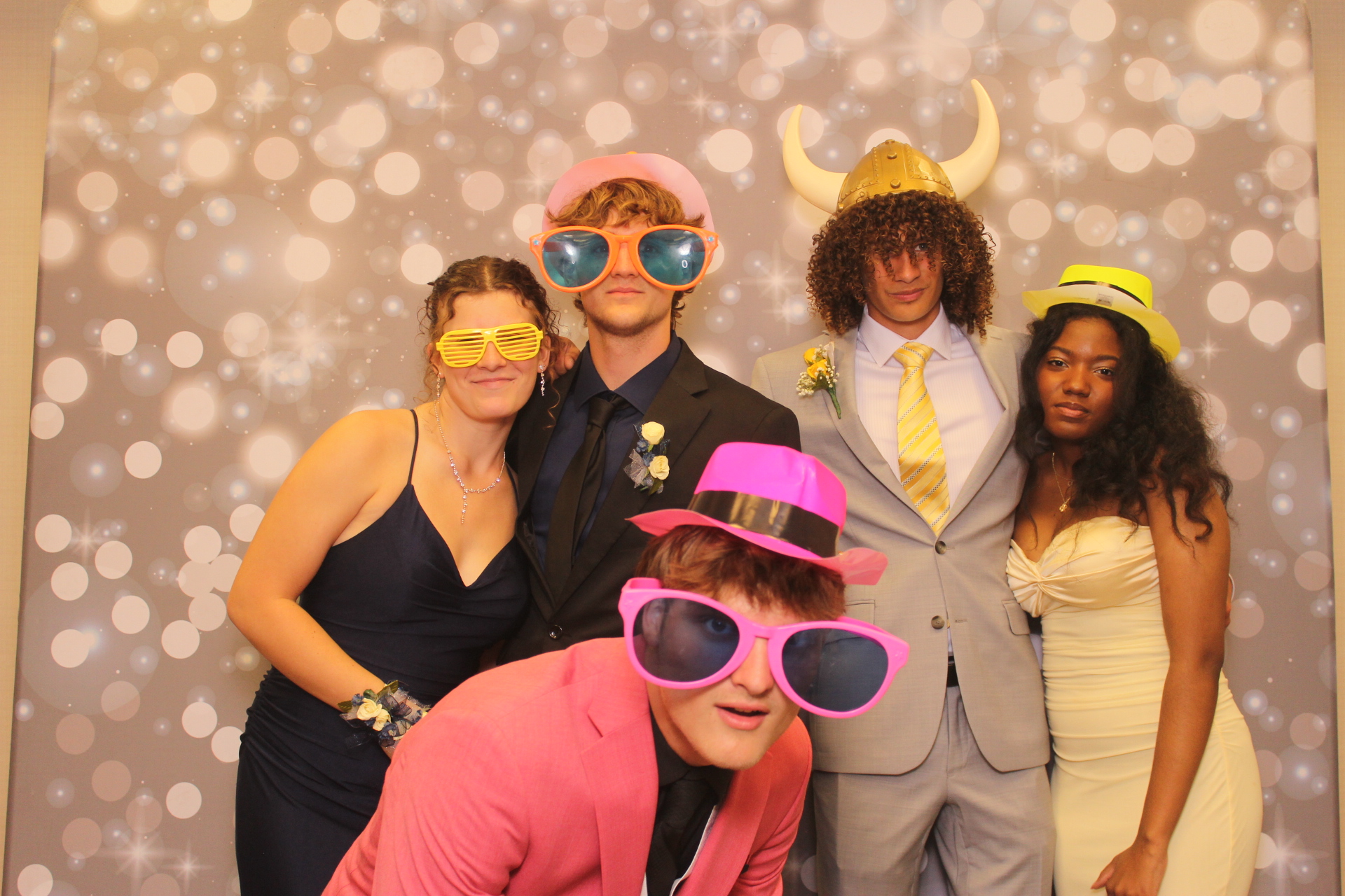 Valley View Prom | View more photos from the event at gallery.photoboothcincy.com/u/PhotoBoothCincy/Valley-View-Prom-0