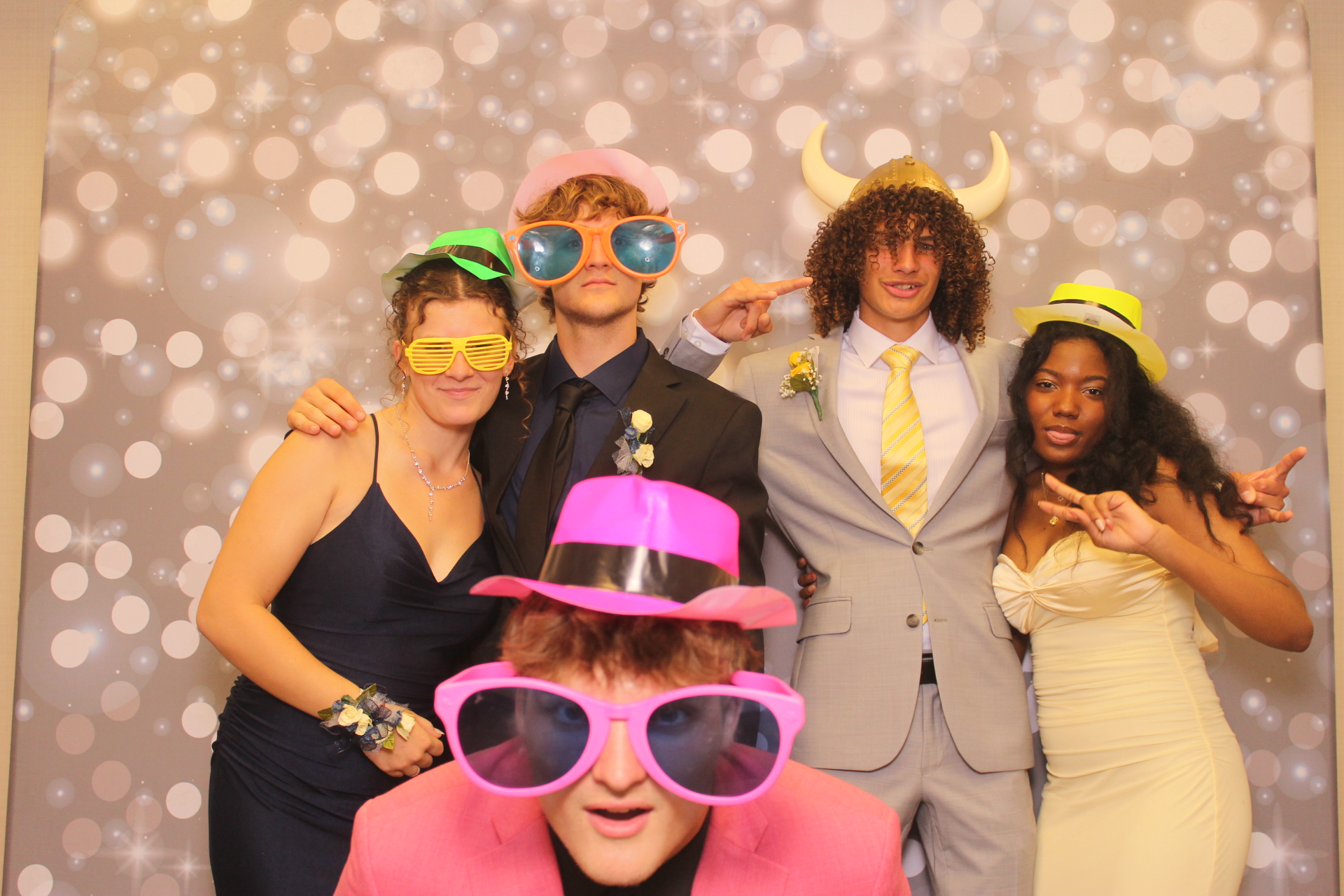 Valley View Prom | View more photos from the event at gallery.photoboothcincy.com/u/PhotoBoothCincy/Valley-View-Prom-0