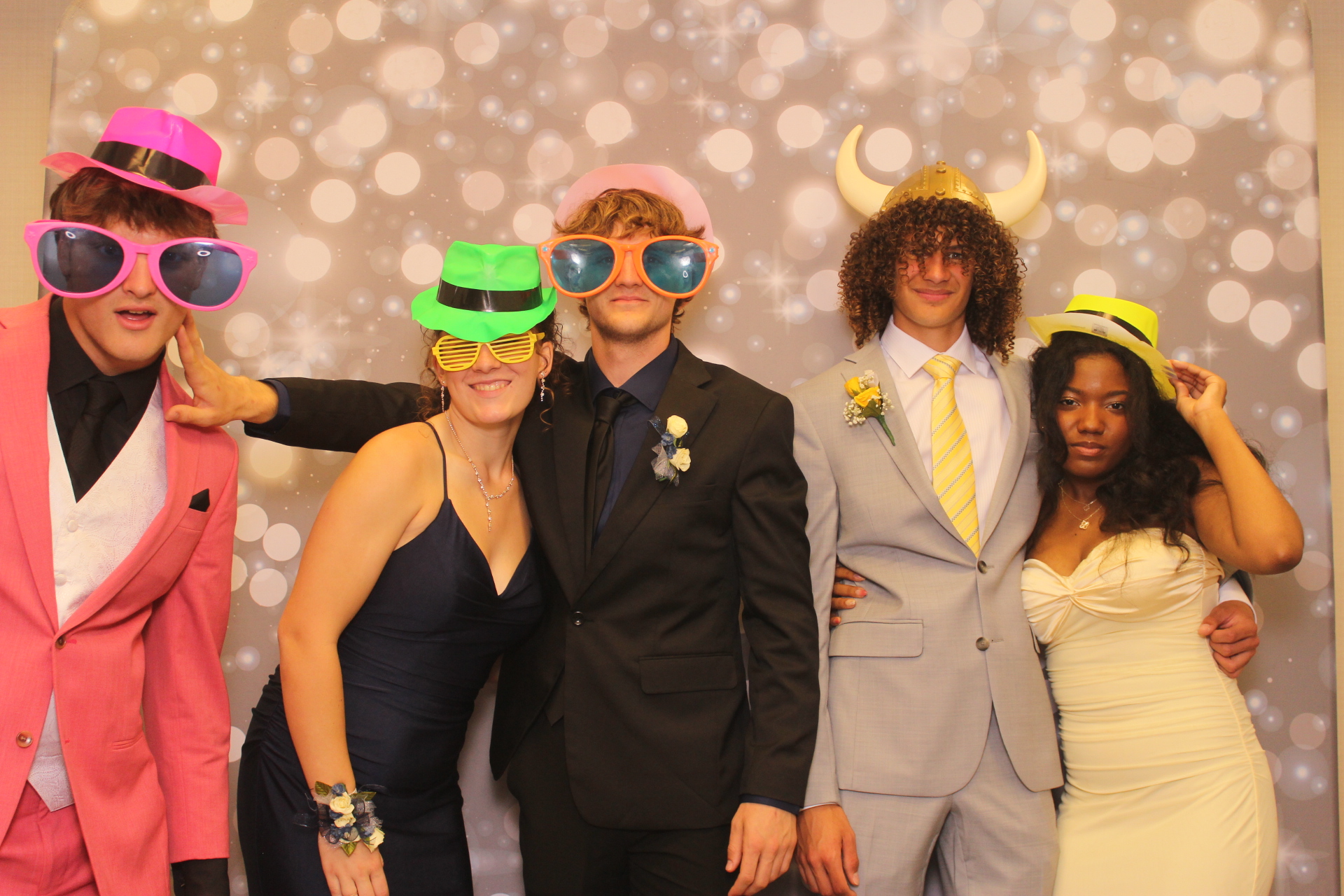 Valley View Prom | View more photos from the event at gallery.photoboothcincy.com/u/PhotoBoothCincy/Valley-View-Prom-0