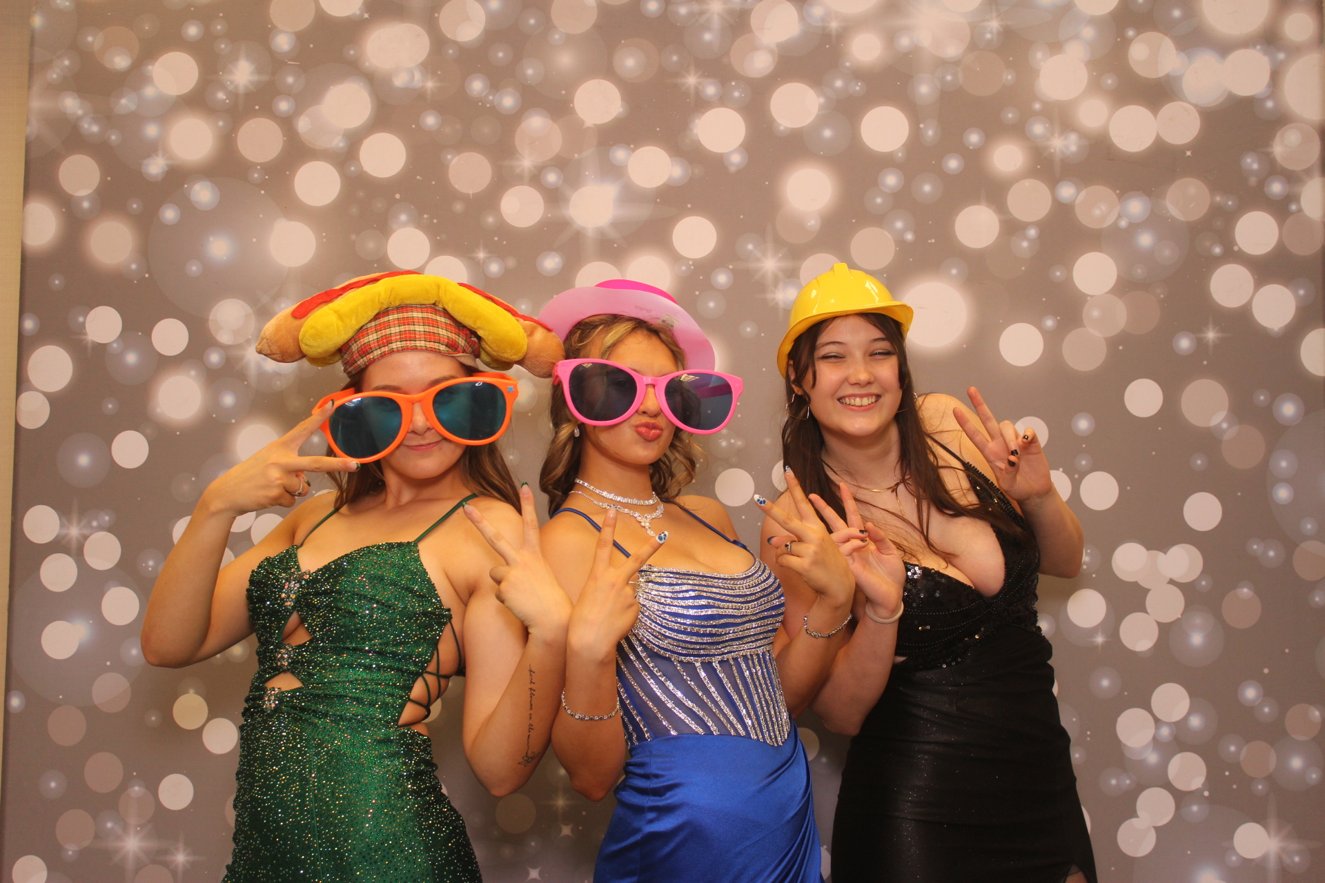 Valley View Prom | View more photos from the event at gallery.photoboothcincy.com/u/PhotoBoothCincy/Valley-View-Prom-0