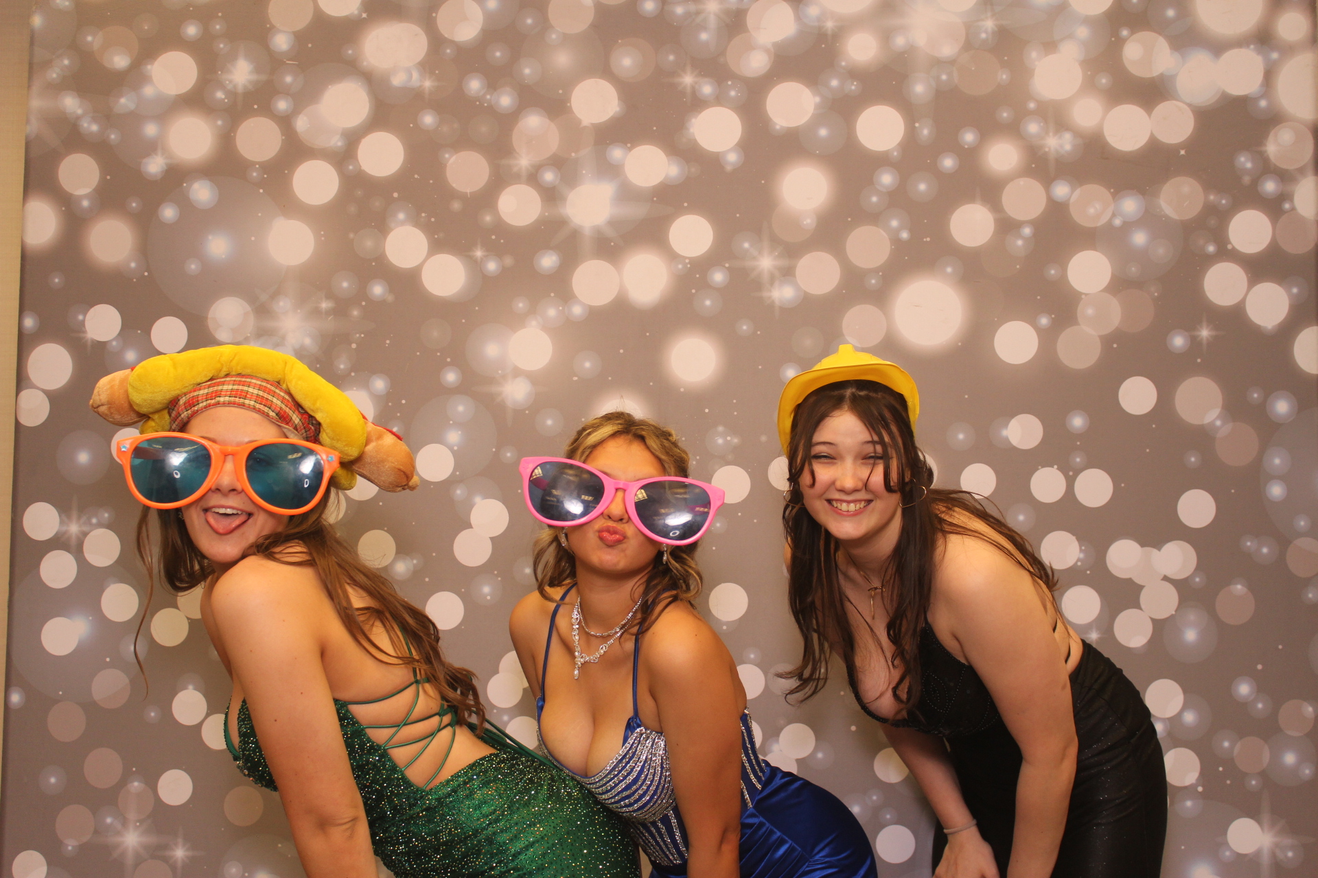 Valley View Prom | View more photos from the event at gallery.photoboothcincy.com/u/PhotoBoothCincy/Valley-View-Prom-0