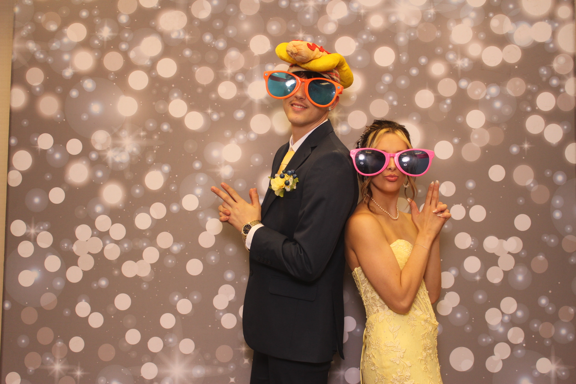 Valley View Prom | View more photos from the event at gallery.photoboothcincy.com/u/PhotoBoothCincy/Valley-View-Prom-0
