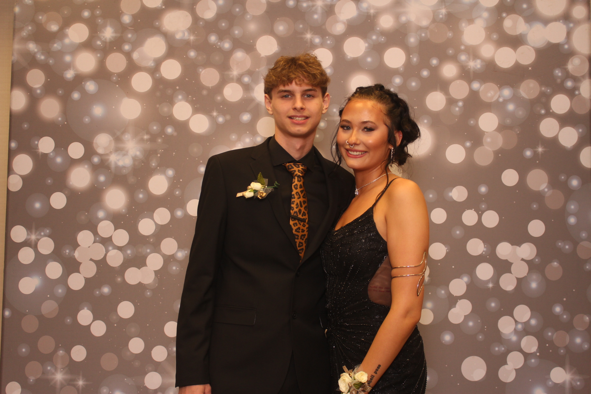 Valley View Prom | View more photos from the event at gallery.photoboothcincy.com/u/PhotoBoothCincy/Valley-View-Prom-0
