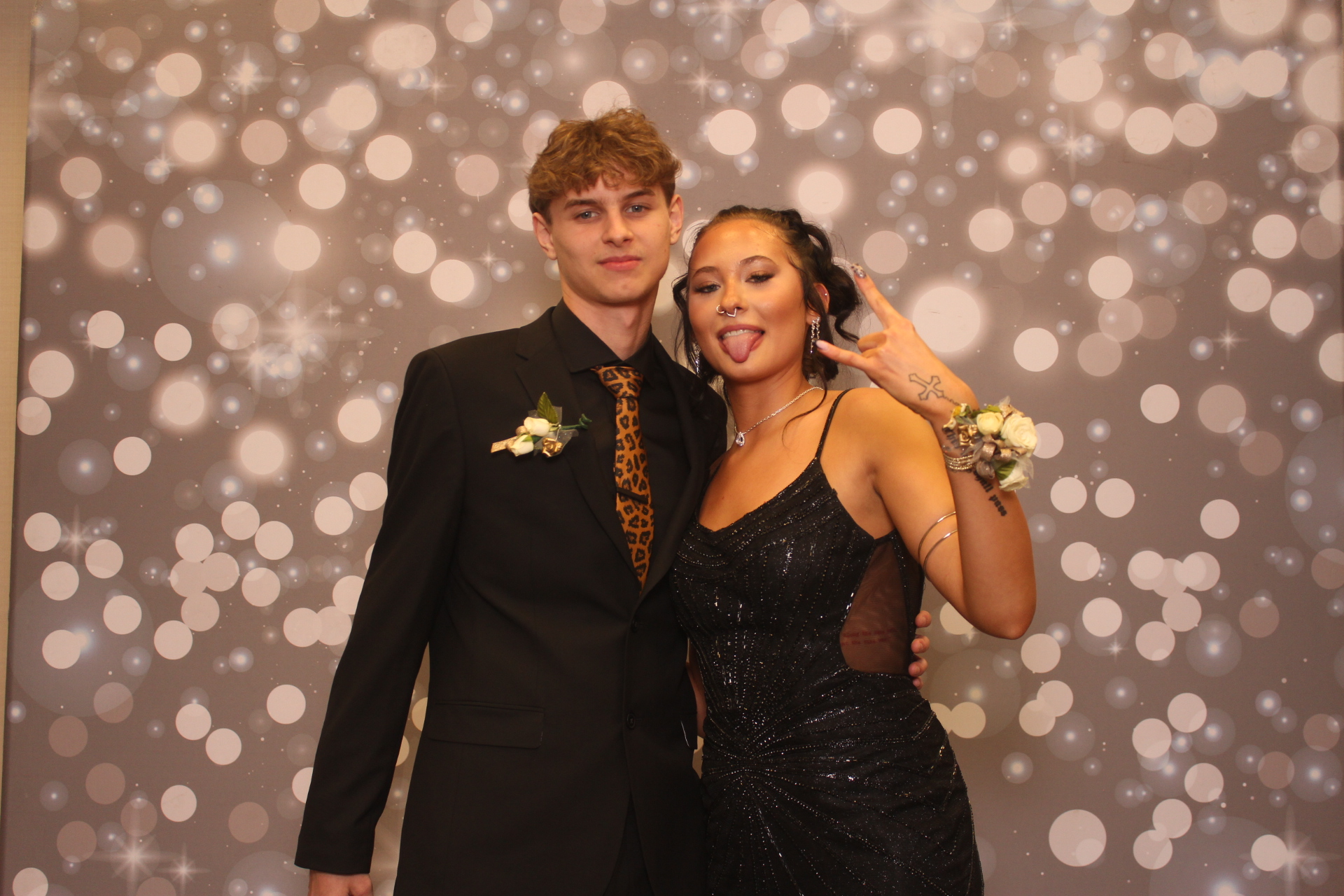 Valley View Prom | View more photos from the event at gallery.photoboothcincy.com/u/PhotoBoothCincy/Valley-View-Prom-0