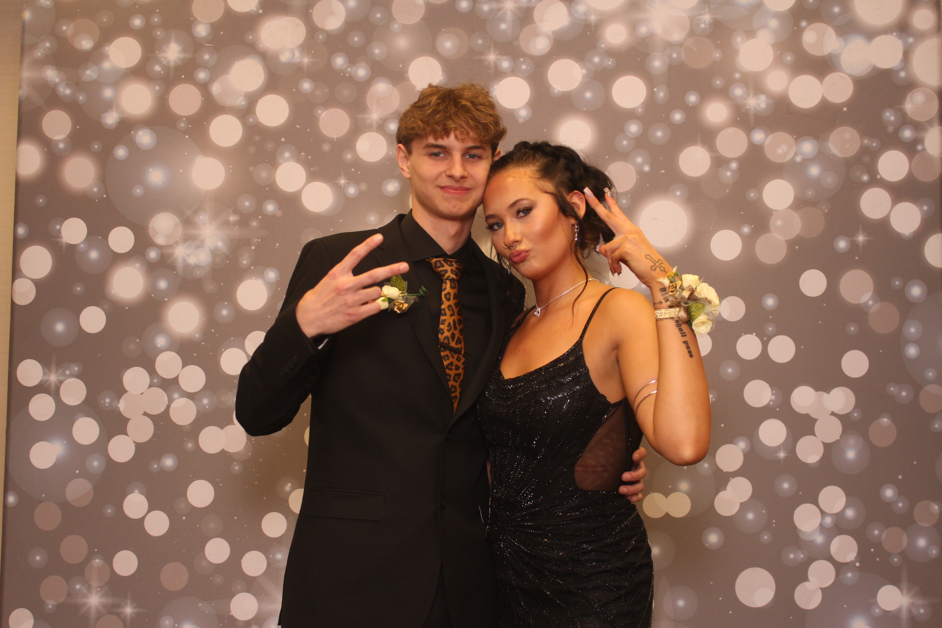 Valley View Prom | View more photos from the event at gallery.photoboothcincy.com/u/PhotoBoothCincy/Valley-View-Prom-0