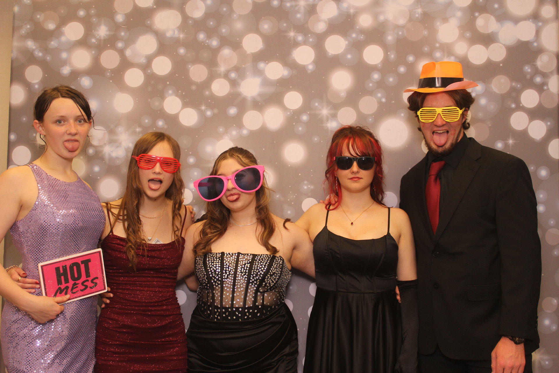 Valley View Prom | View more photos from the event at gallery.photoboothcincy.com/u/PhotoBoothCincy/Valley-View-Prom-0