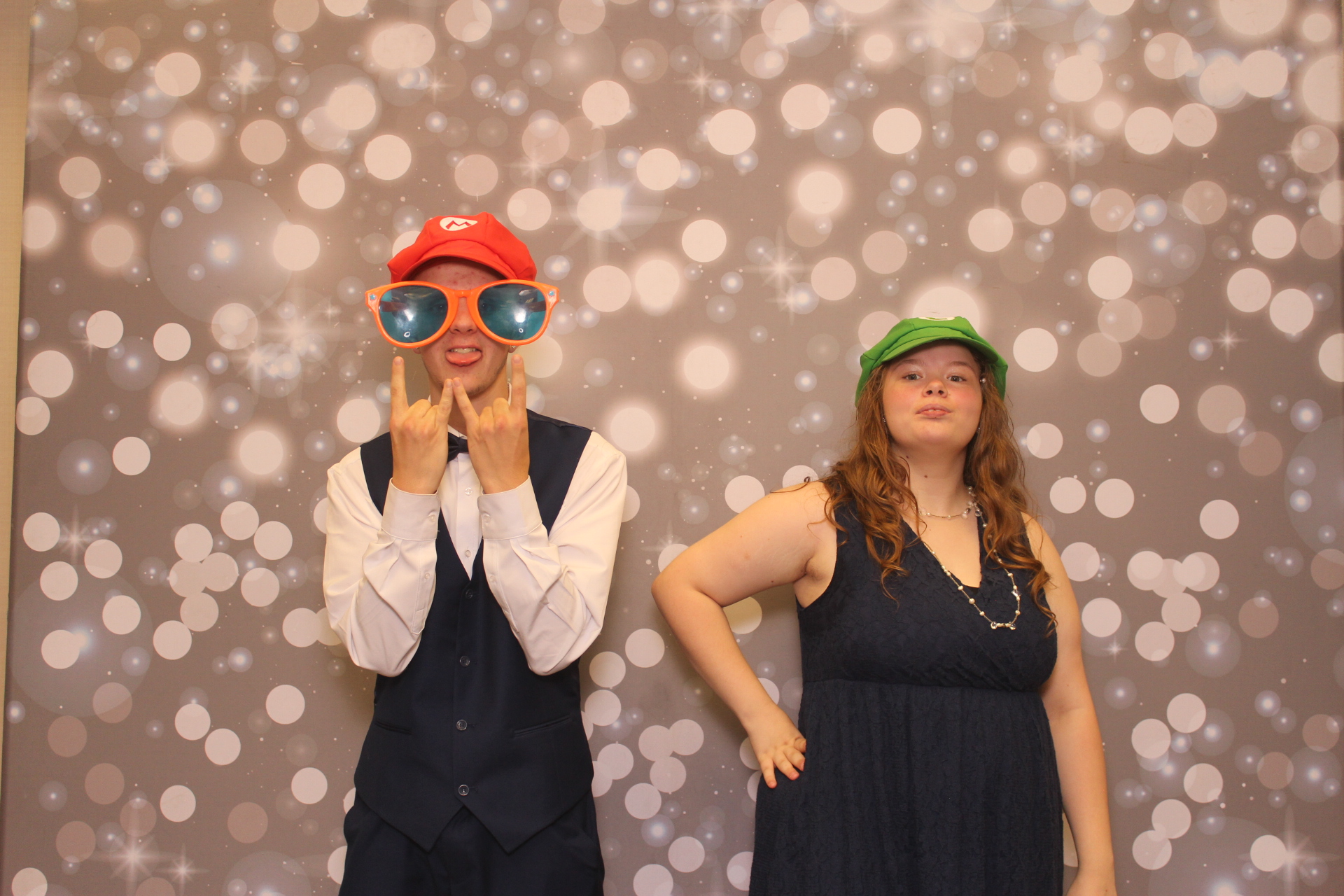Valley View Prom | View more photos from the event at gallery.photoboothcincy.com/u/PhotoBoothCincy/Valley-View-Prom-0