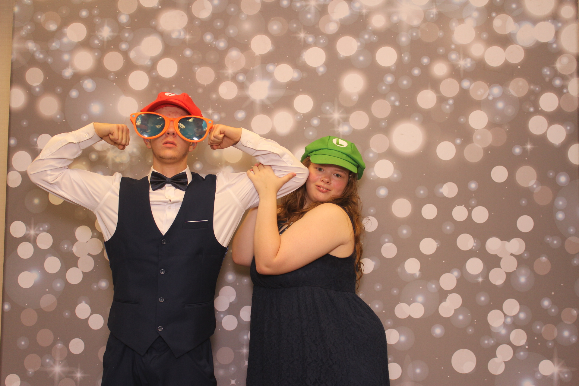 Valley View Prom | View more photos from the event at gallery.photoboothcincy.com/u/PhotoBoothCincy/Valley-View-Prom-0