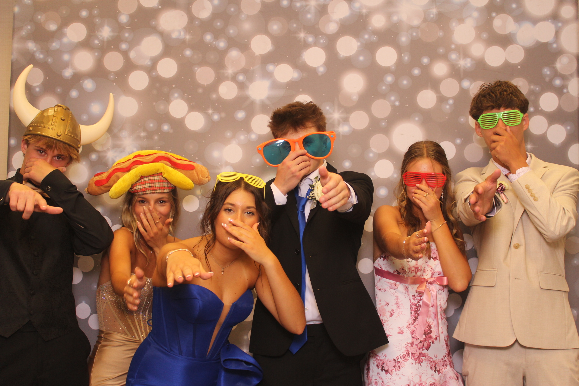 Valley View Prom | View more photos from the event at gallery.photoboothcincy.com/u/PhotoBoothCincy/Valley-View-Prom-0