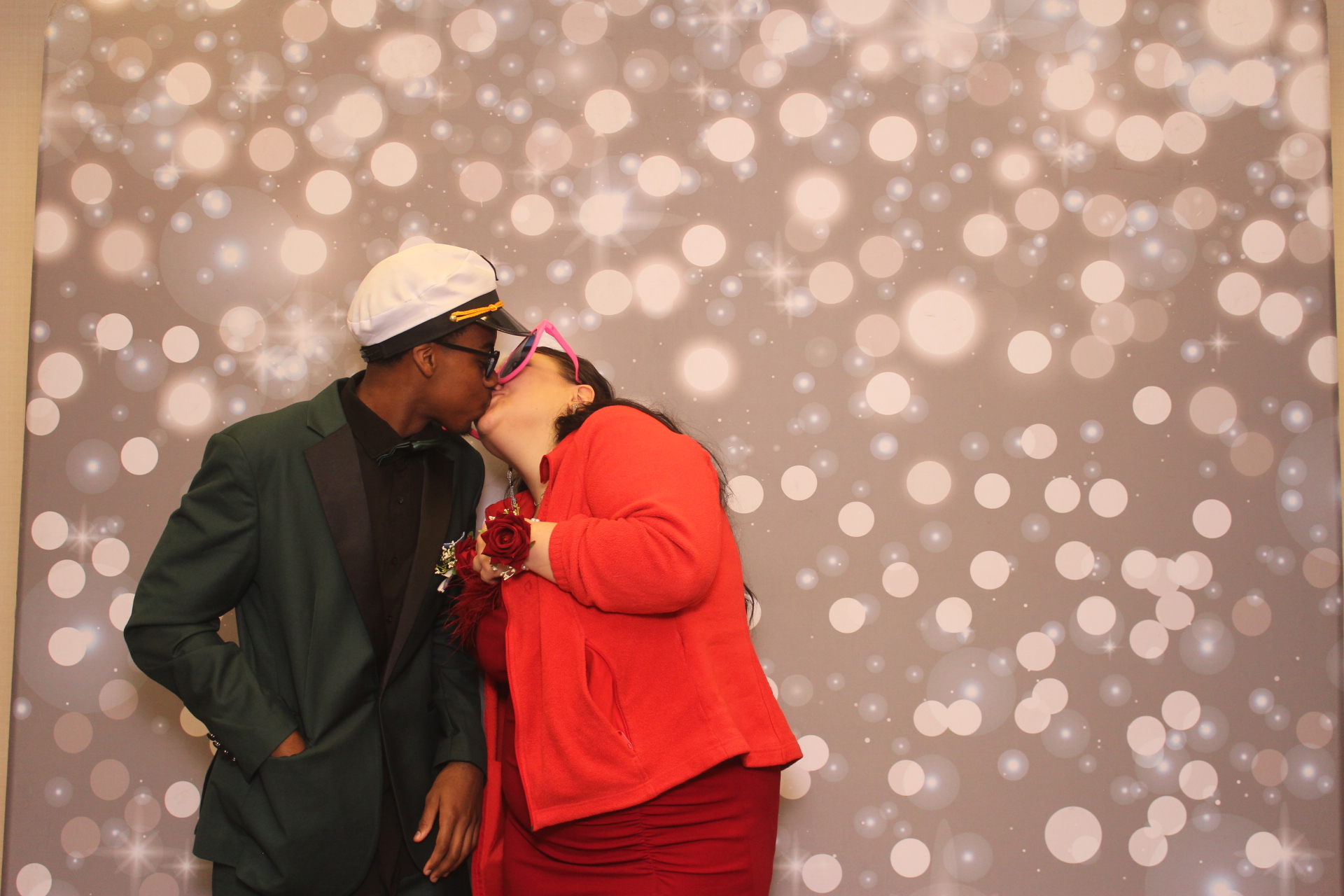 Valley View Prom | View more photos from the event at gallery.photoboothcincy.com/u/PhotoBoothCincy/Valley-View-Prom-0