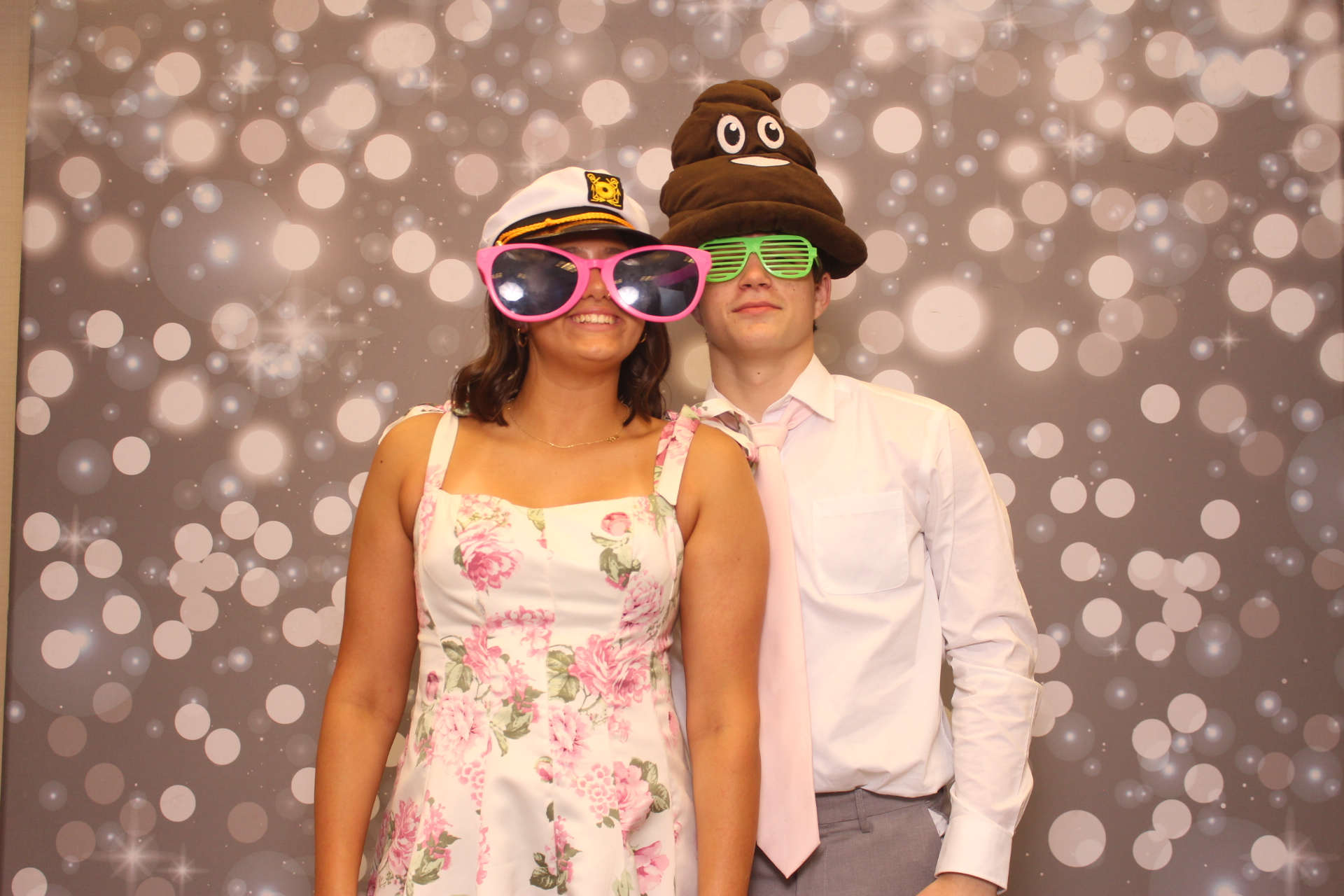 Valley View Prom | View more photos from the event at gallery.photoboothcincy.com/u/PhotoBoothCincy/Valley-View-Prom-0