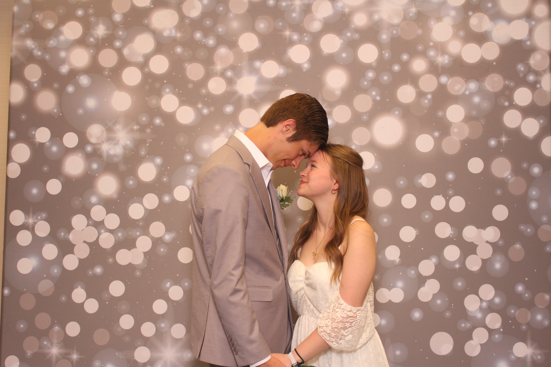 Valley View Prom | View more photos from the event at gallery.photoboothcincy.com/u/PhotoBoothCincy/Valley-View-Prom-0
