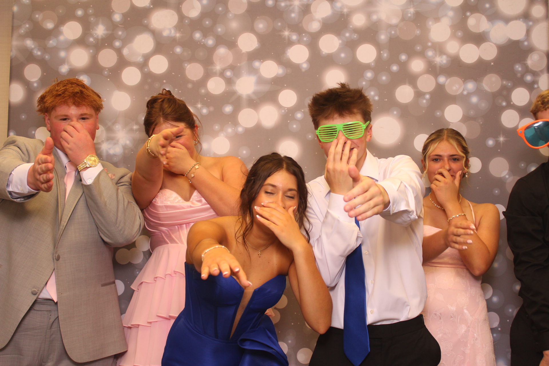 Valley View Prom | View more photos from the event at gallery.photoboothcincy.com/u/PhotoBoothCincy/Valley-View-Prom-0