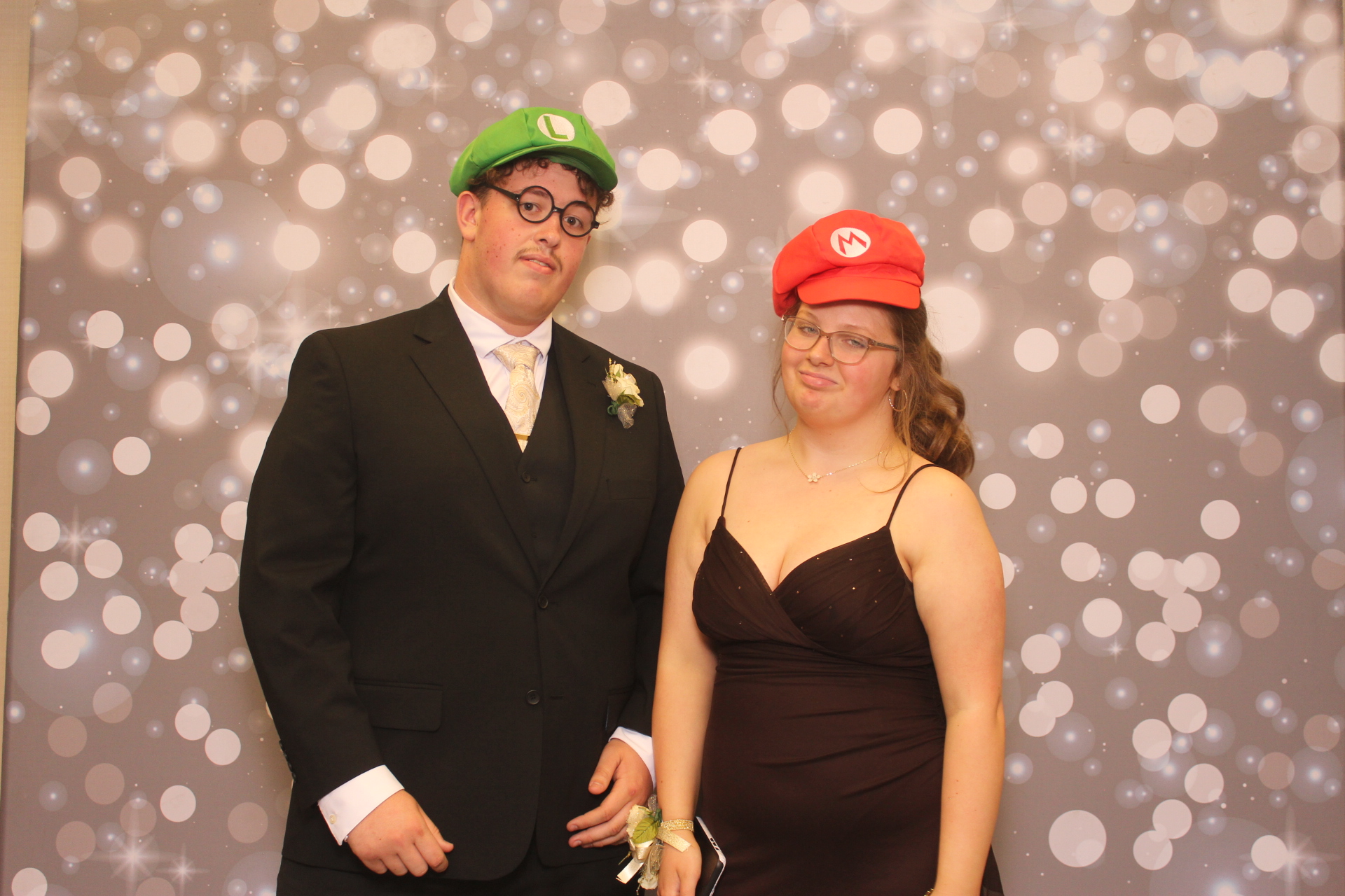 Valley View Prom | View more photos from the event at gallery.photoboothcincy.com/u/PhotoBoothCincy/Valley-View-Prom-0