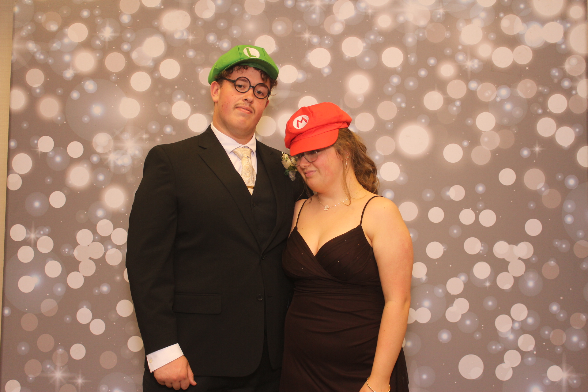 Valley View Prom | View more photos from the event at gallery.photoboothcincy.com/u/PhotoBoothCincy/Valley-View-Prom-0