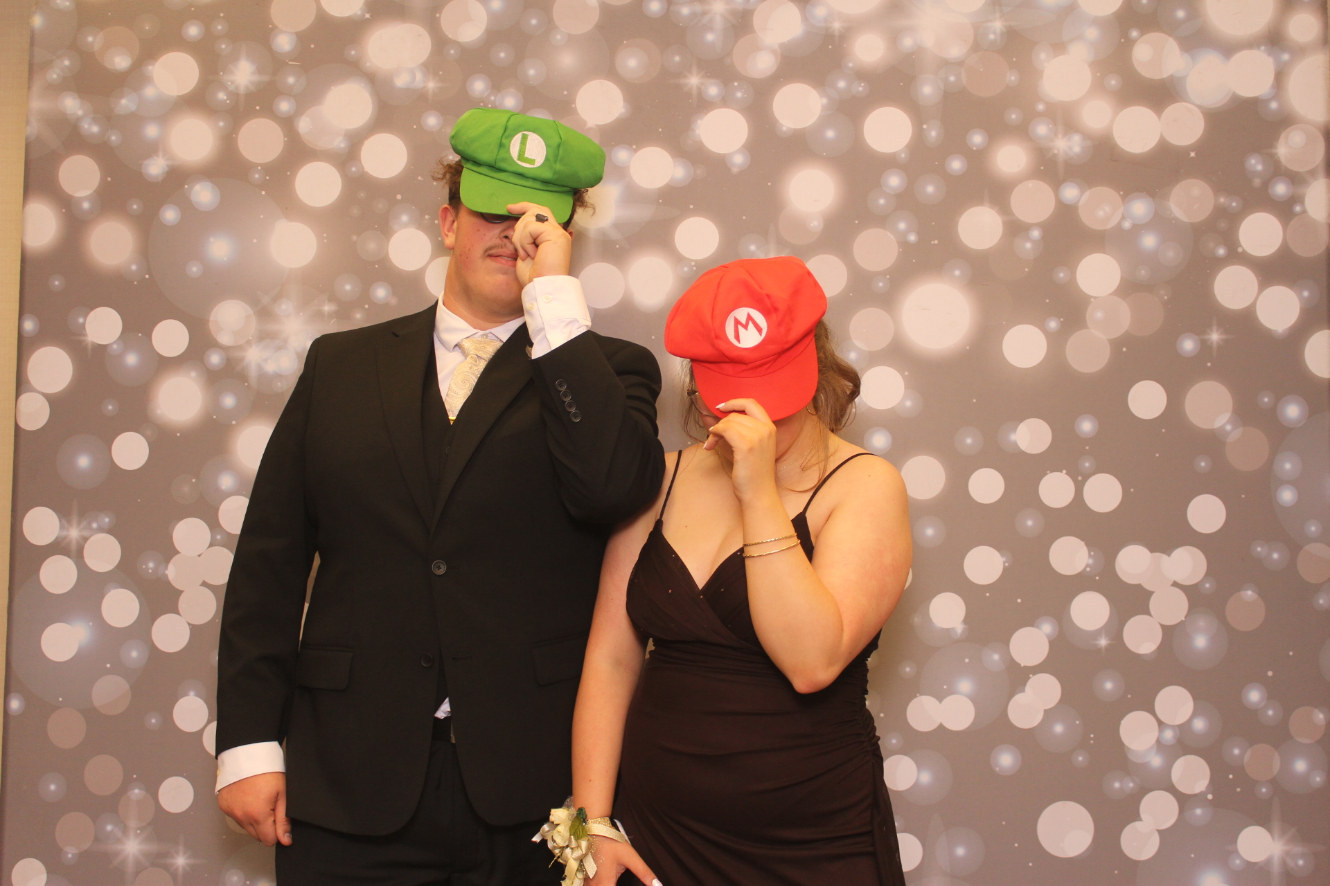 Valley View Prom | View more photos from the event at gallery.photoboothcincy.com/u/PhotoBoothCincy/Valley-View-Prom-0